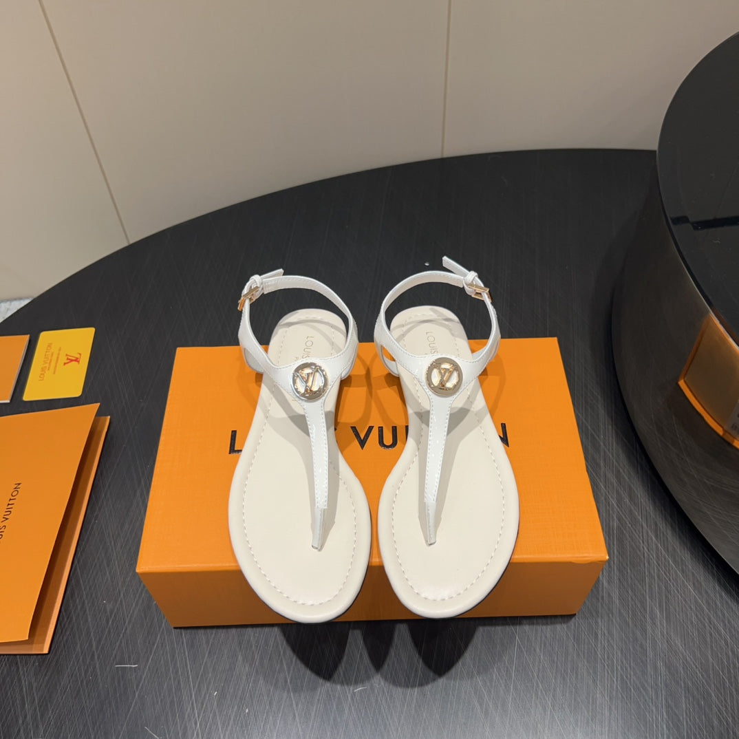 LV THONG SANDALS 25S IN WHITE CALFSKIN WITH GOLD HARDWARE、mysite、Cacoeks