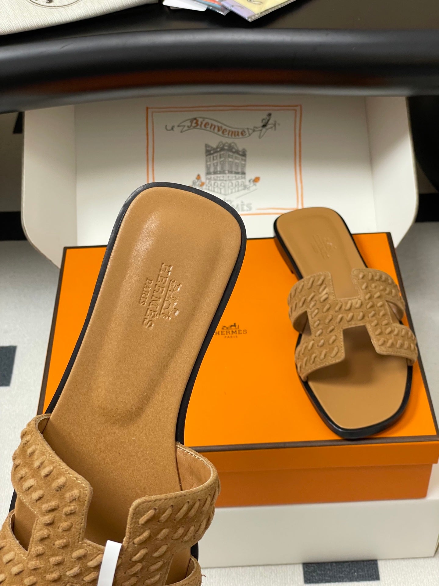 HM 25S ORAN SANDAL IN LIGHT BROWN SUEDE AND LAMBSKIN、mysite、Cacoeks