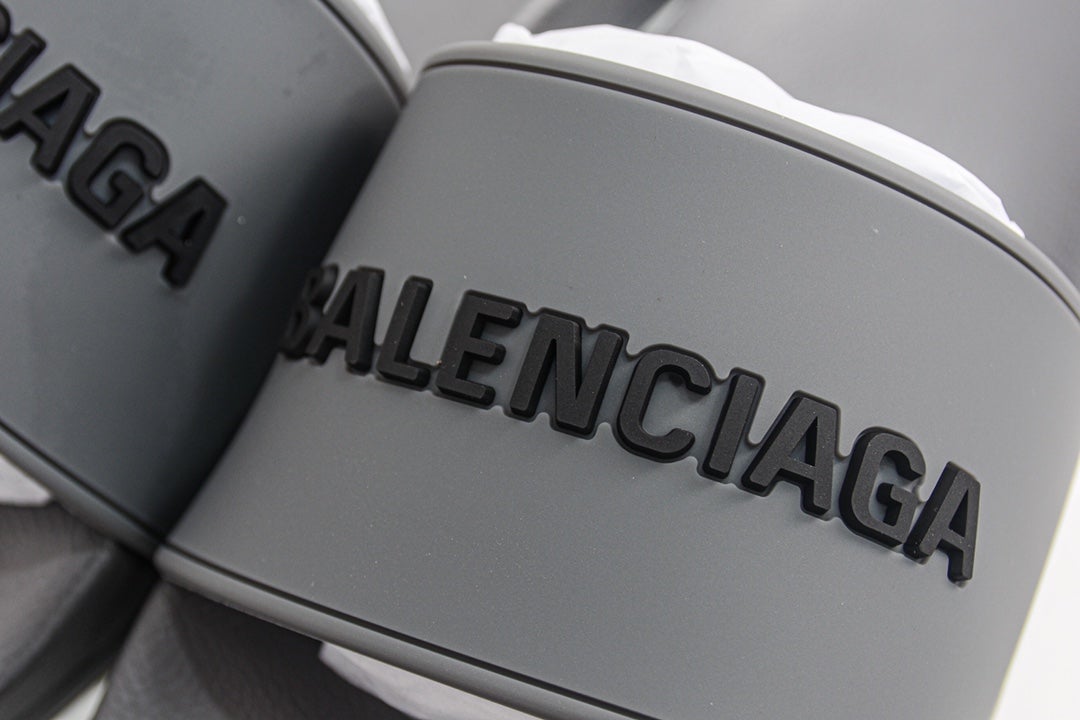 Balenciaga Pool Side Sandal in Grey、mysite、Cacoeks