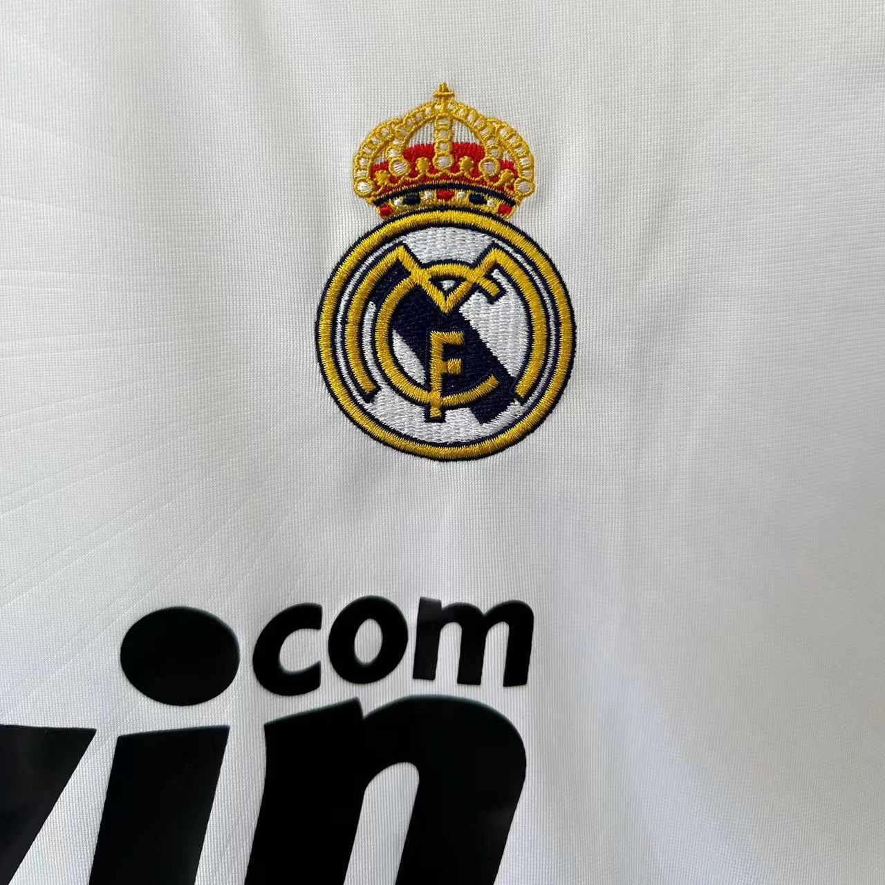 ManixJersey.com | Real Madrid Retro 10-11 Home Stadium Jersey -Customize Name, Number and Patch | Worldwide Shipping
