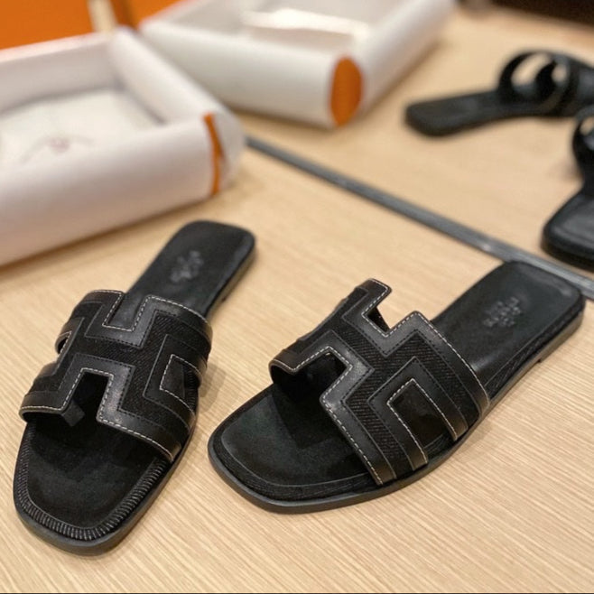 0RAN SANDALS IN BLACK CALFSKIN AND CANVAS、mysite、Cacoeks