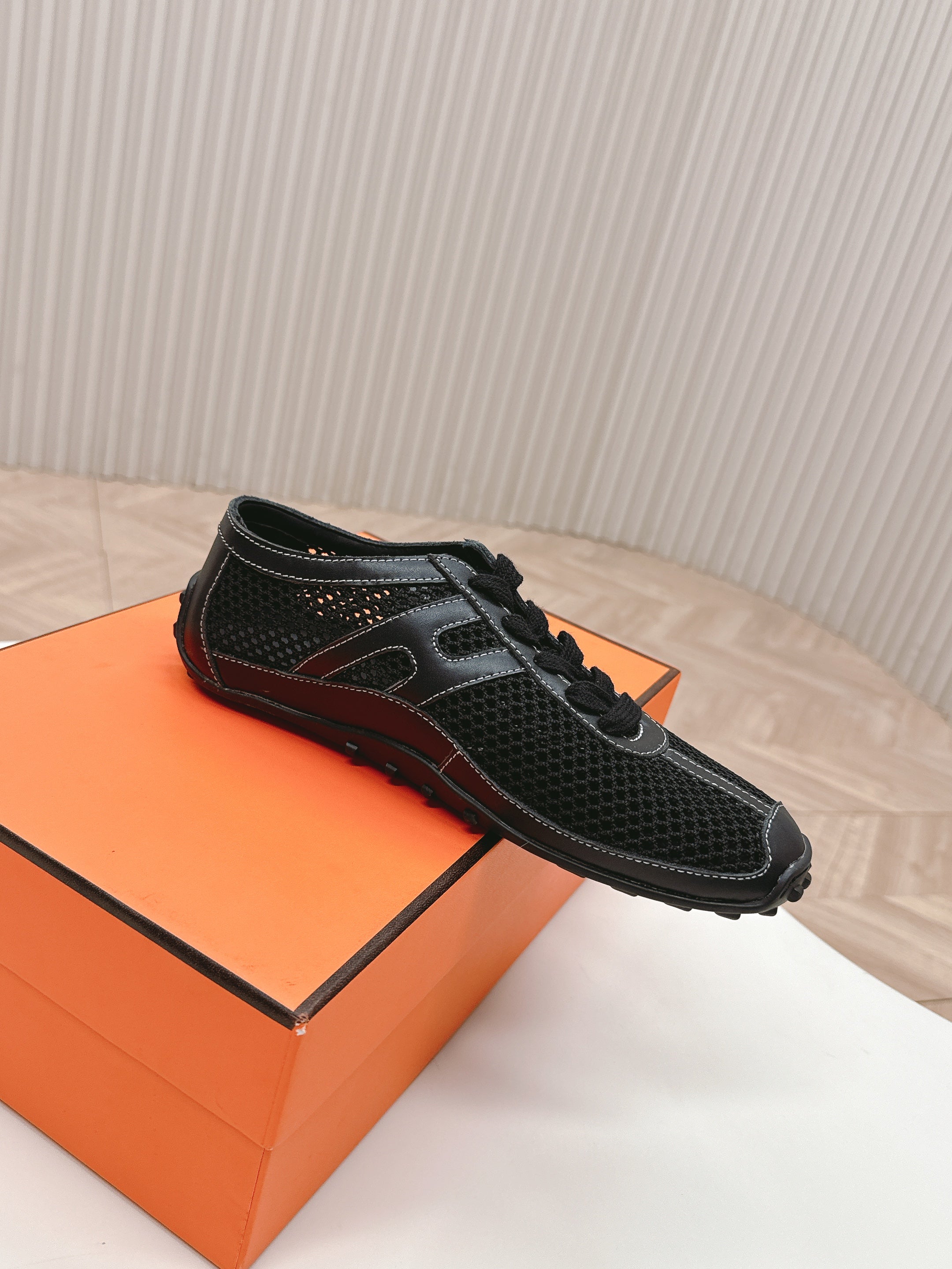 KIGA SNEAKER IN BLACK CROCHET KNIT AND CALFSKIN、mysite、Cacoeks