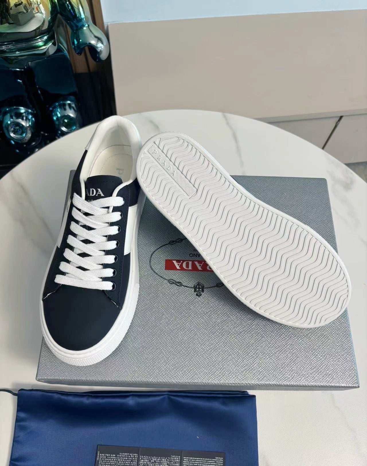 PRADA 25S LEATHER LOGO OUTLET SNEAKERS BLUISH BLACK CALFSKIN、mysite、Cacoeks