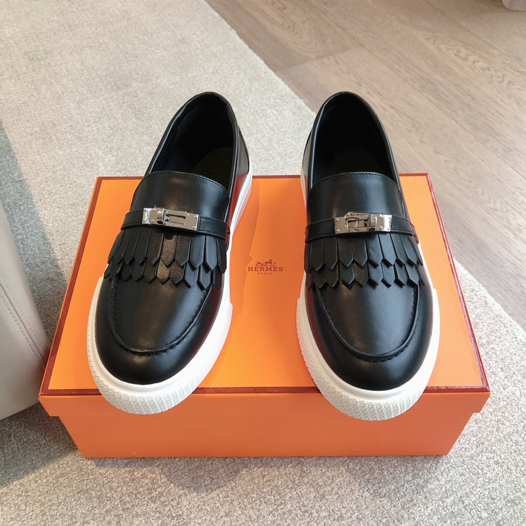 GAME SLIP-ON SNEAKER BLACK WITH TASSELS CALFSKIN、mysite、Cacoeks