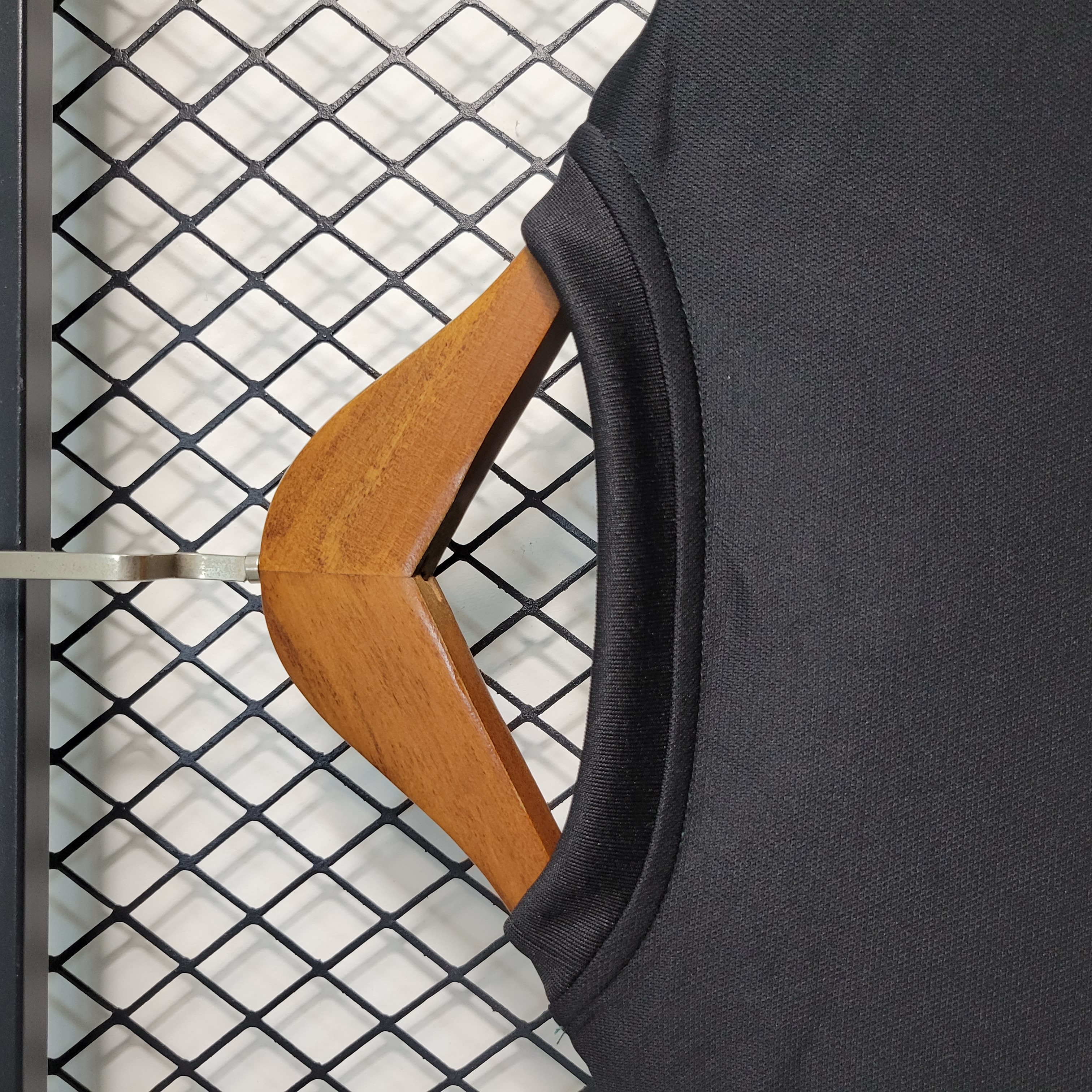 Higojerseys-Retro Real Madrid 17-18 Away Stadium Jersey