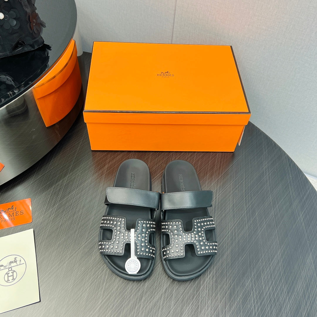 CHYPRE SANDAL BLACK CALFSKIN STYLIZED、mysite、Cacoeks