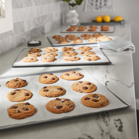 5 Quart Capacity for Small or Large Batches 5 Quart Capacity for Small or Large Batches