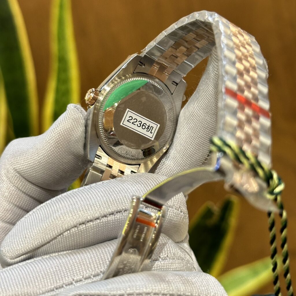 Đồng Hồ Rolex DateJust Nữ Đính Đá Mặt Chocolate Fake Cao Cấp 31mm (5)