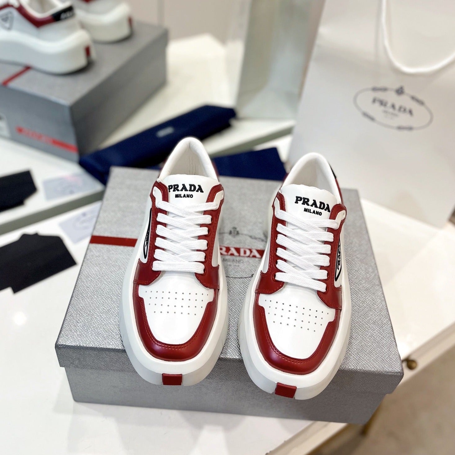 PRA DOWNTOWN THICK-SOLE SNEAKERS WHITE AND CHERRY CALFSKIN、mysite、Cacoeks