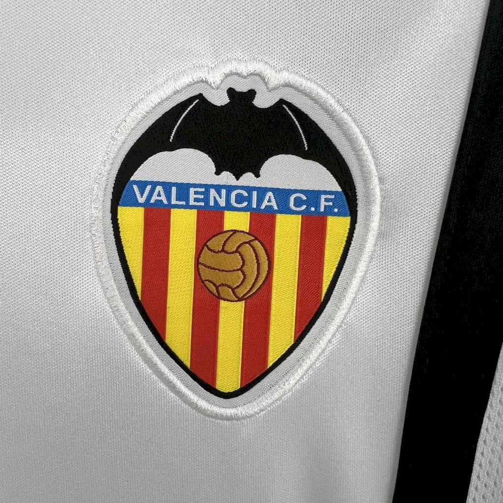 Higojerseys-Retro Valencia 2000-01 Home Jersey