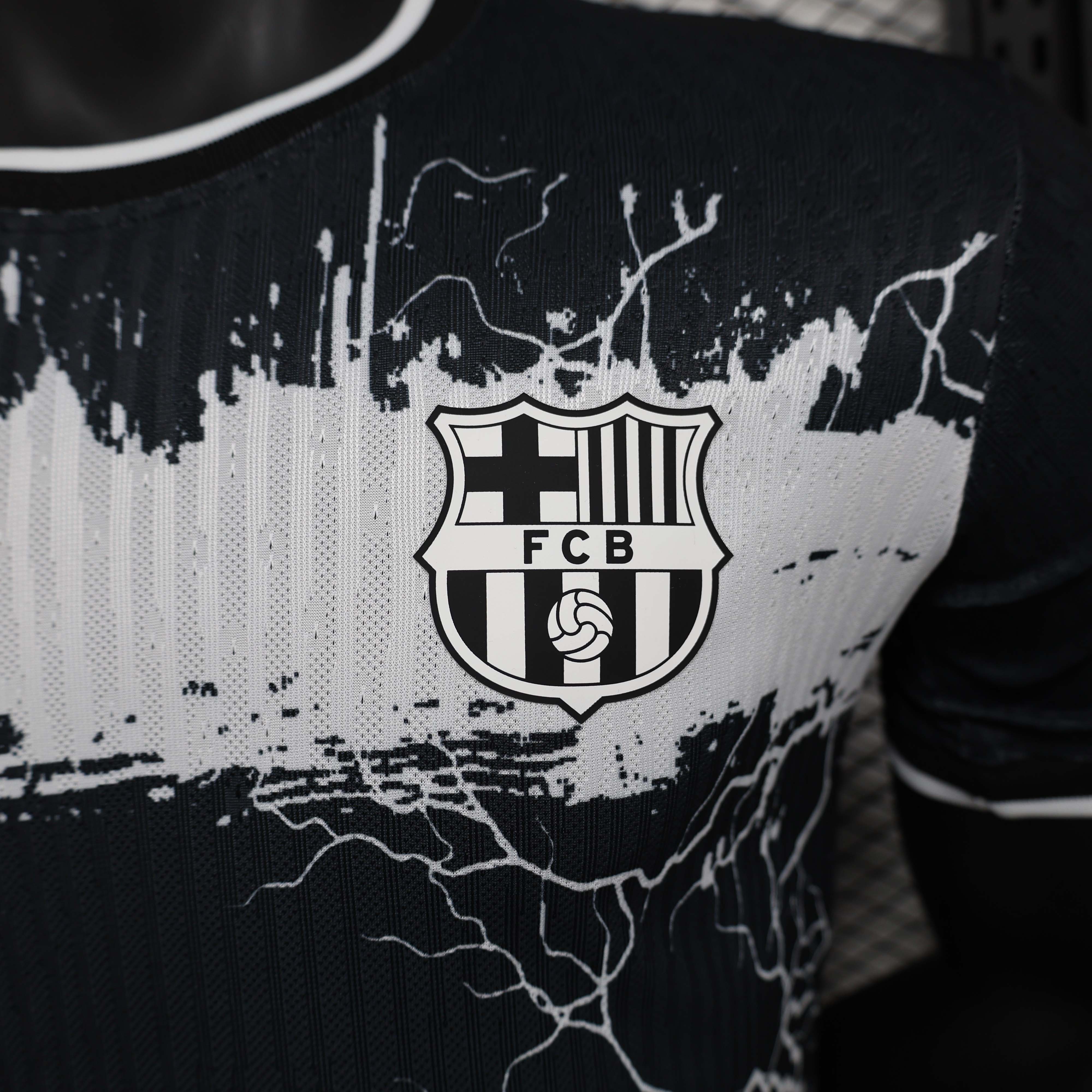 2024/2025 Player Version Barcelona Special Edition Black and White Football Shirt 1:1 Thai Quality:football jersey mysite: unitedjerseyfootball 邓江浪:football