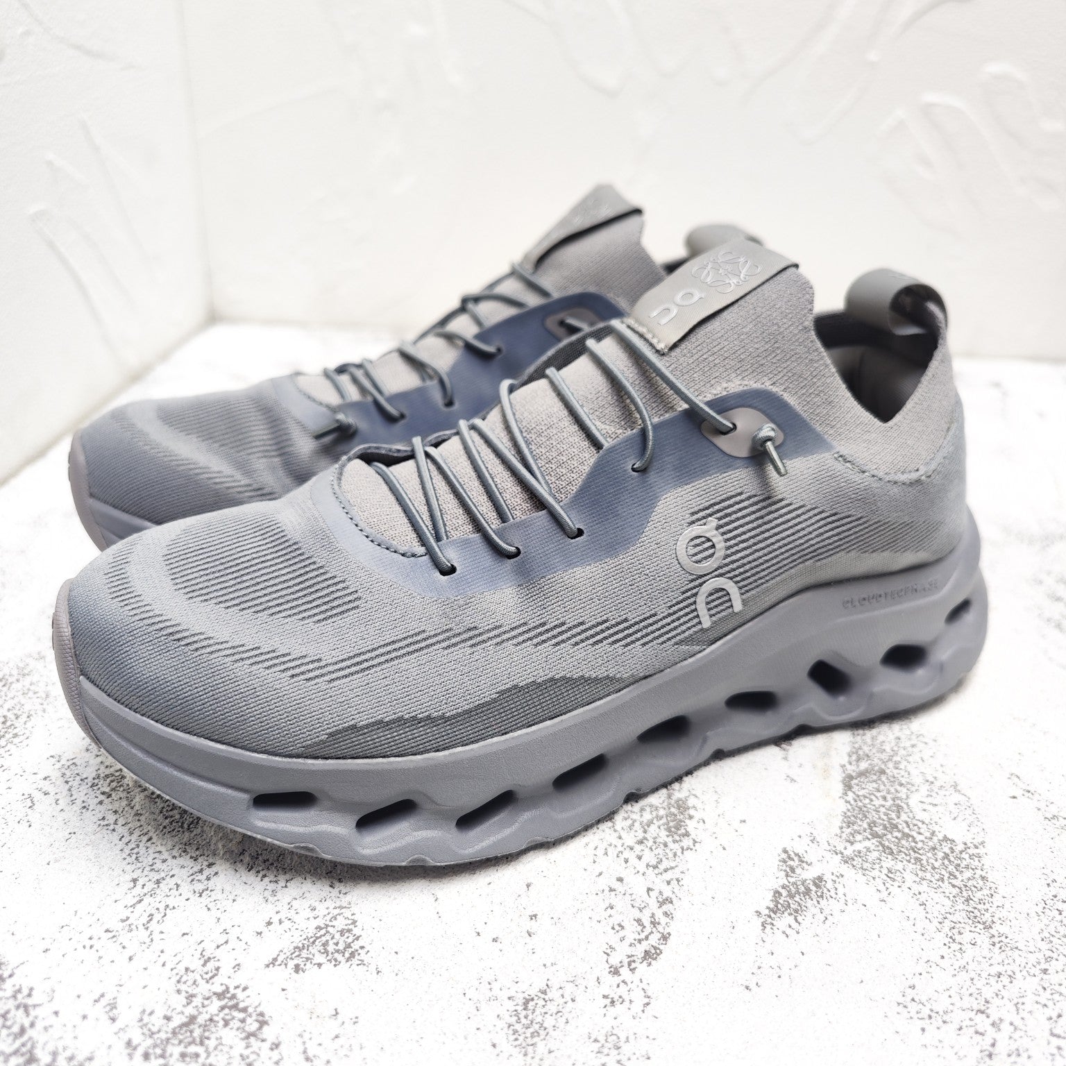 CLOUDTILT SNEAKER IN SHARK GRAY RECYCLED POLYESTER、mysite、Cacoeks