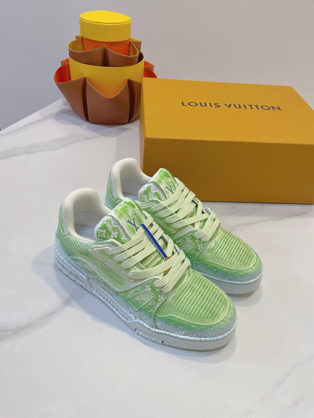 LV TRAINER MAXI SNEAKER IN GREEN PASTEL EMBOSSED CALFSKIN、mysite、Cacoeks