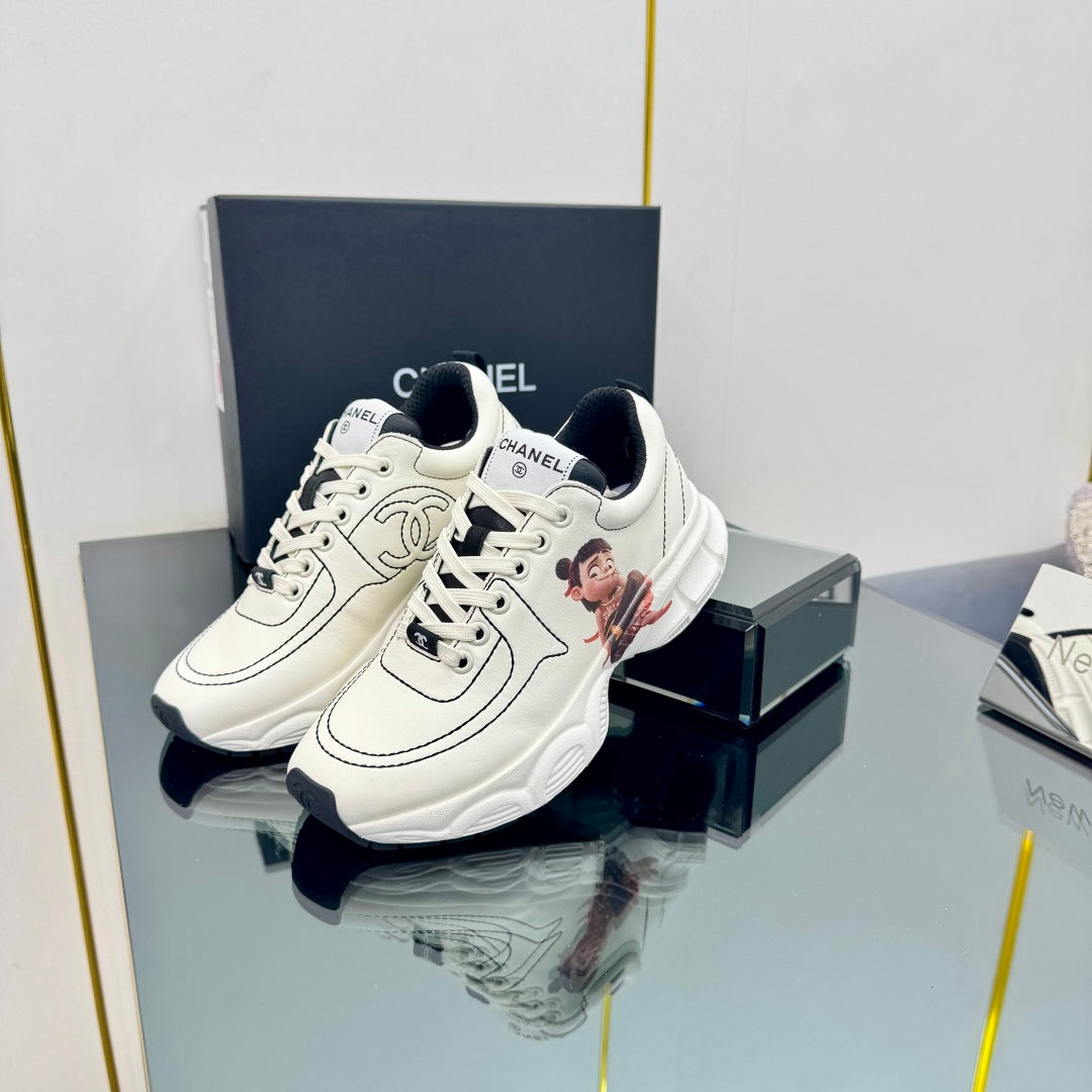 TRAINERS SNEAKER IN WHITE CALFSKIN WITH STICKER 238623、mysite、Cacoeks