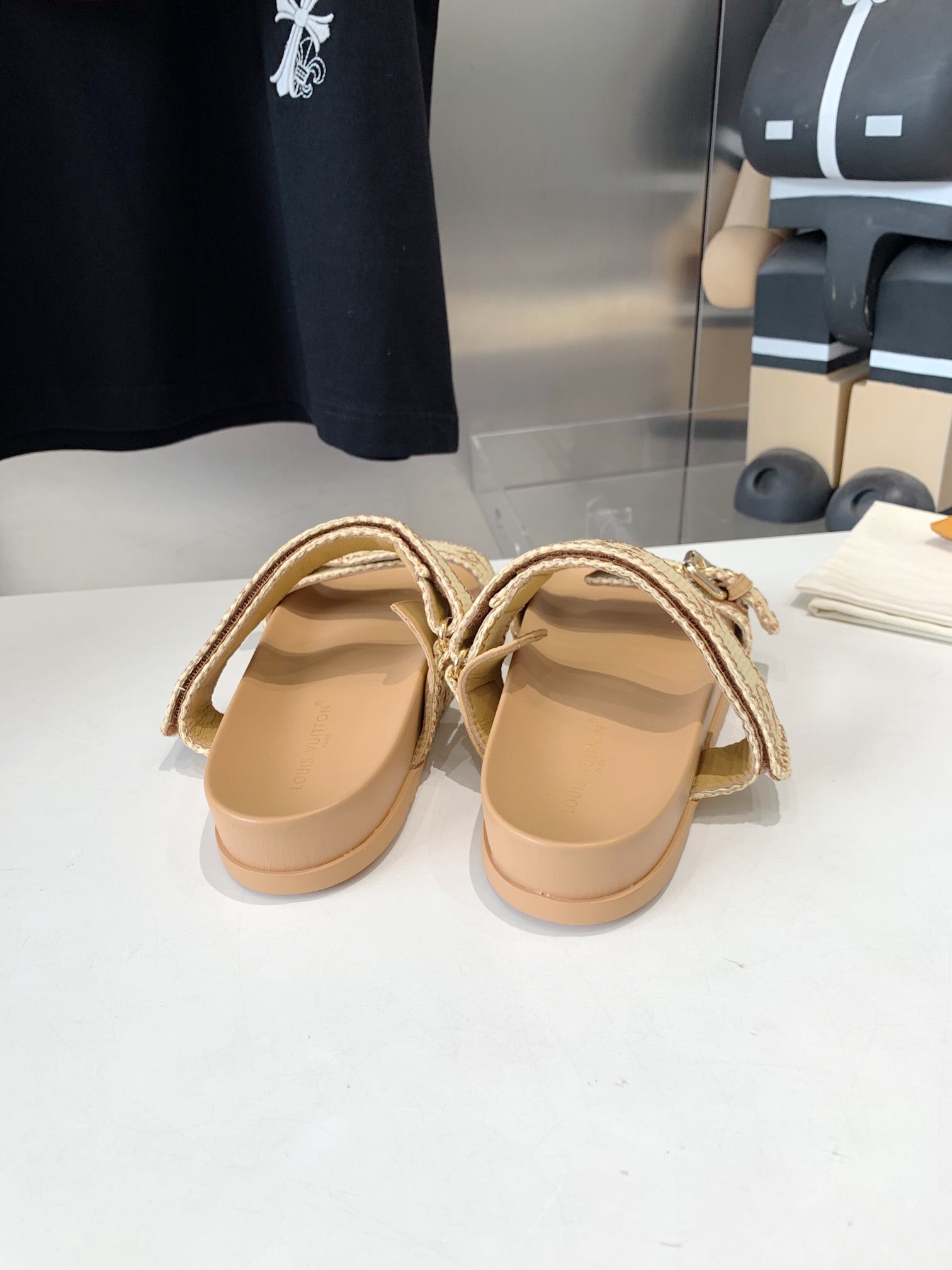LV WOMEN SUNSET DAD SANDAL IN BEIGE MONOGRAM FABRIC MULE、mysite、Cacoeks