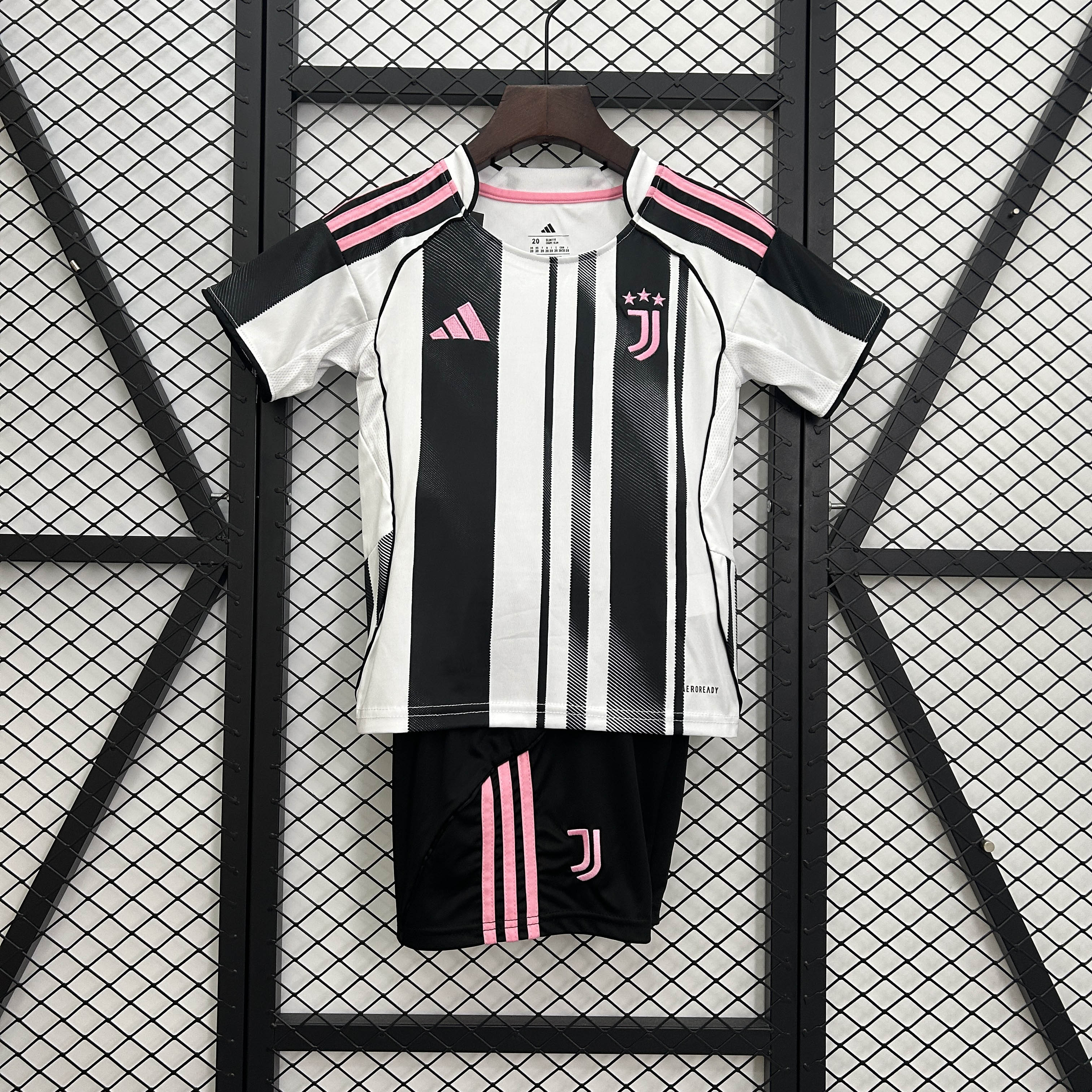 2025/2026 Juventus Home Soccer Jersey 1:1 Thai Quality Kids Size:football jersey mysite: unitedjerseyfootball 邓江浪:football