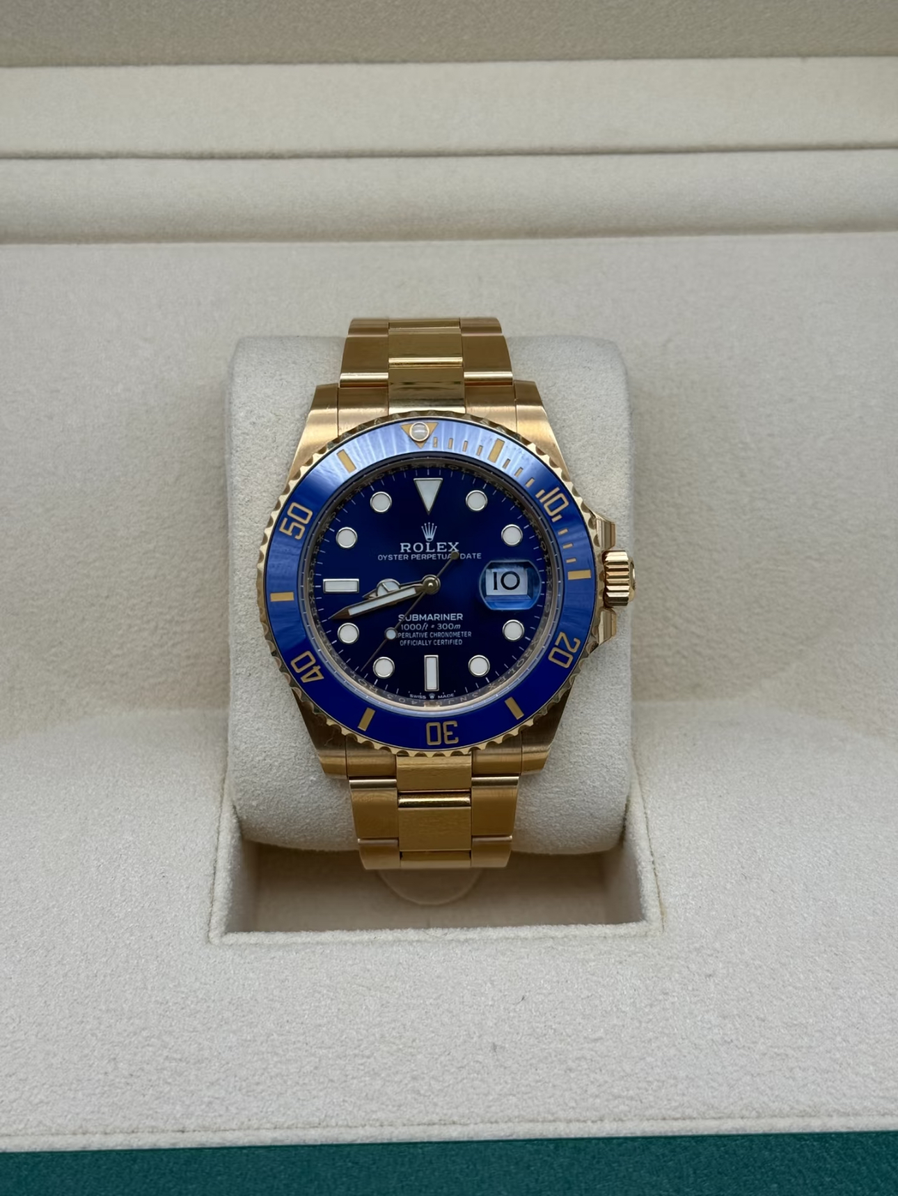 Rolex Submariner Blue DialSuper Clone Swiss ReplicaWatch 18k Gold Ref 126618LB 3235 SwissMovement