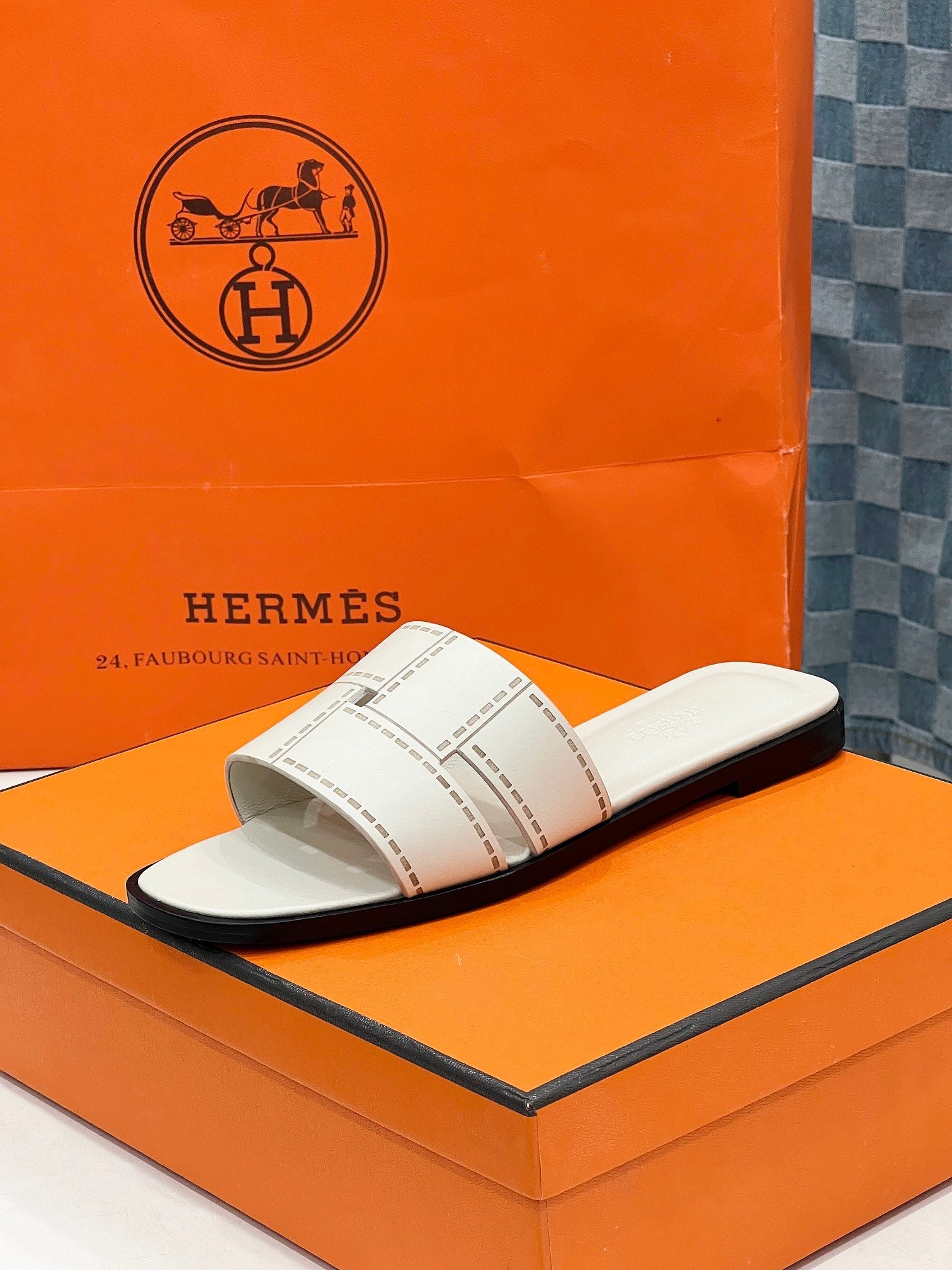 IDIOMA SANDAL IN WHITE CREAM CALFSKIN、mysite、Cacoeks