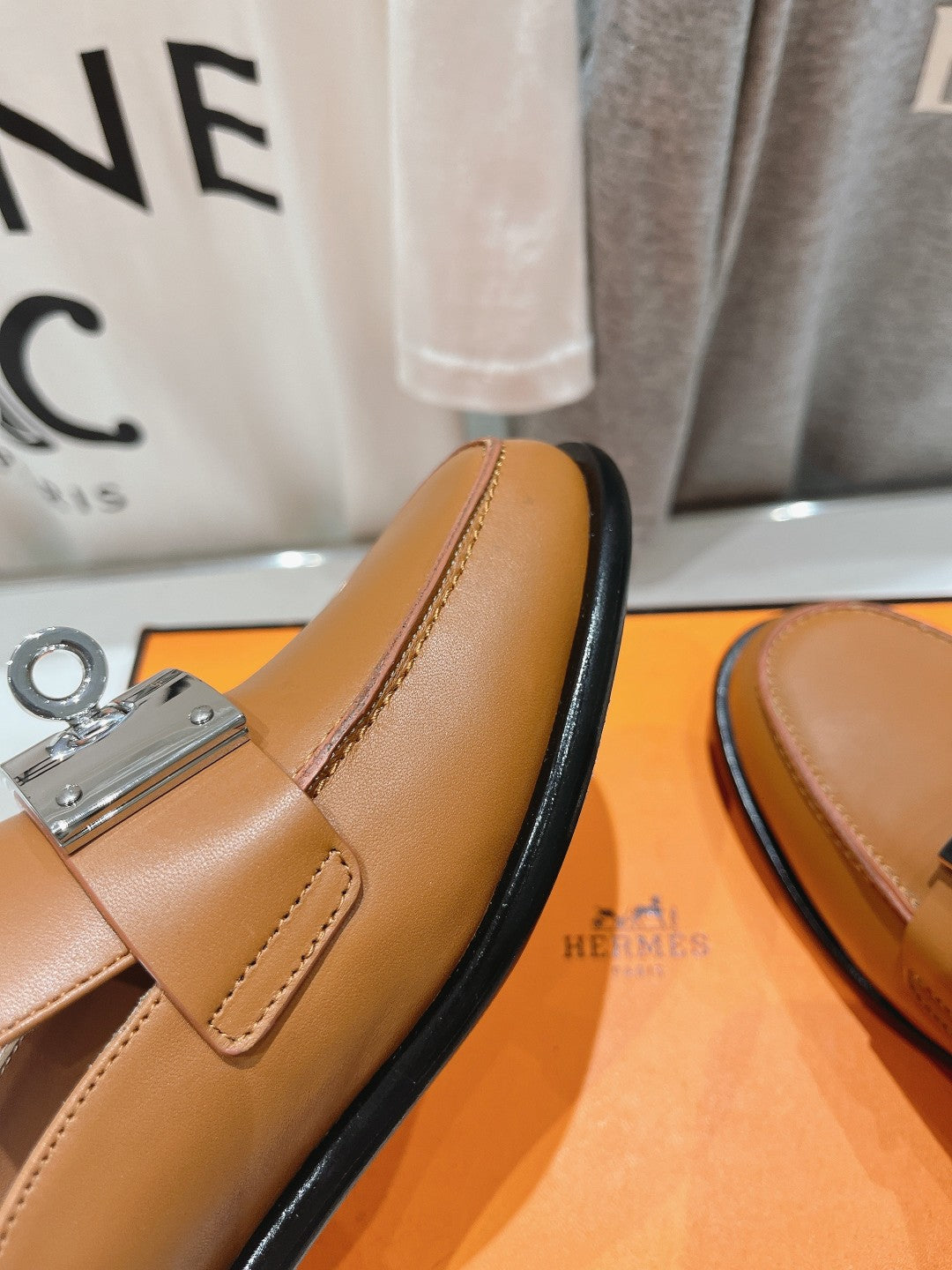 IOTA MULE CARAMEL CALFSKIN、mysite、Cacoeks
