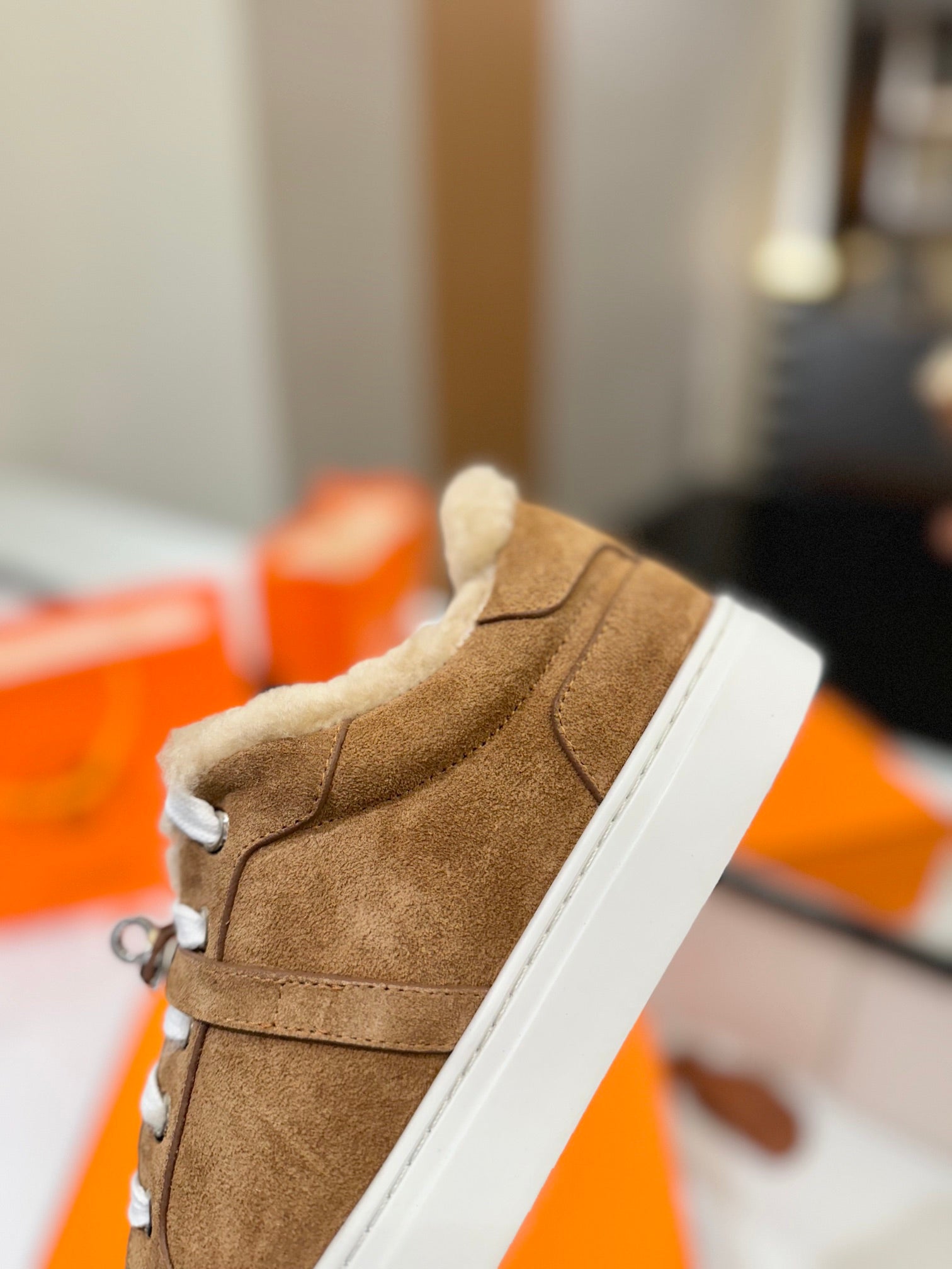 DAY SNEAKER IN BRONZE BROWN SUEDE AND FLEECE LINING、mysite、Cacoeks