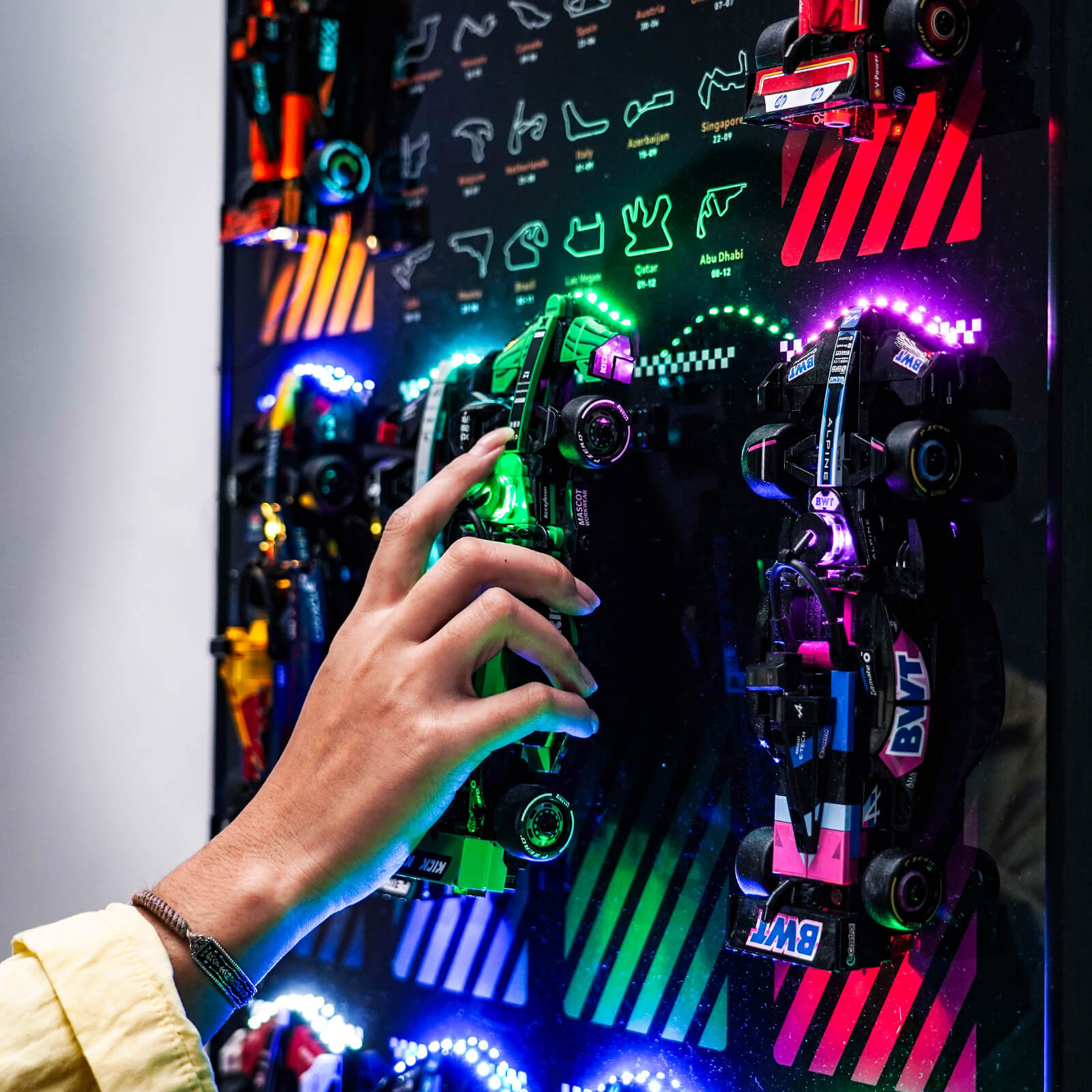 Suitable for LEGO 77242-77251 F1® Speed Champions Race Car Wall Mounted Back Panel Photo Frame Display Board