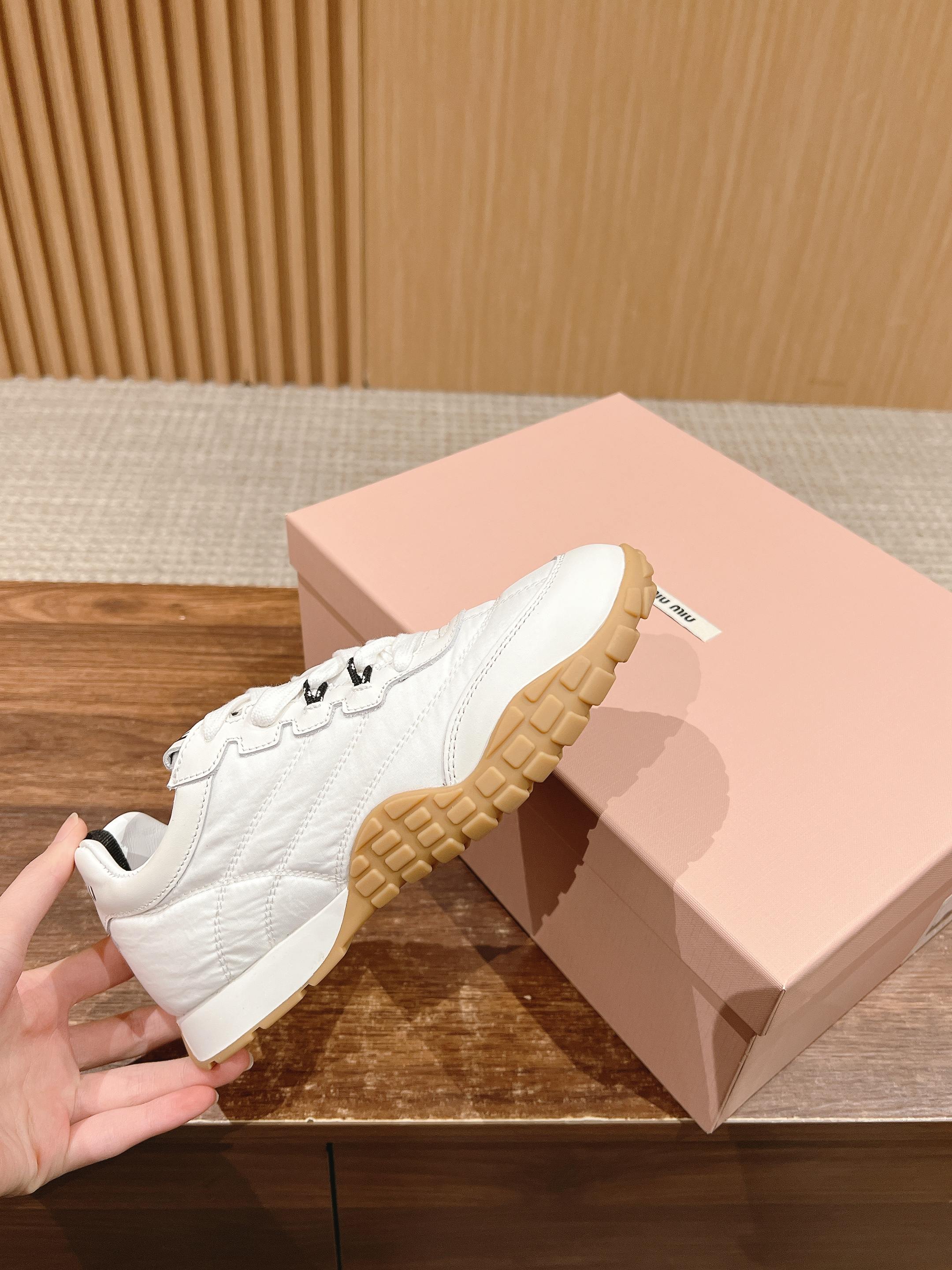 RUNNING SNEAKERS IN WHITE LAMBSKIN AND FABRIC ANTI-SLIP RUBBER SOLE、mysite、Cacoeks