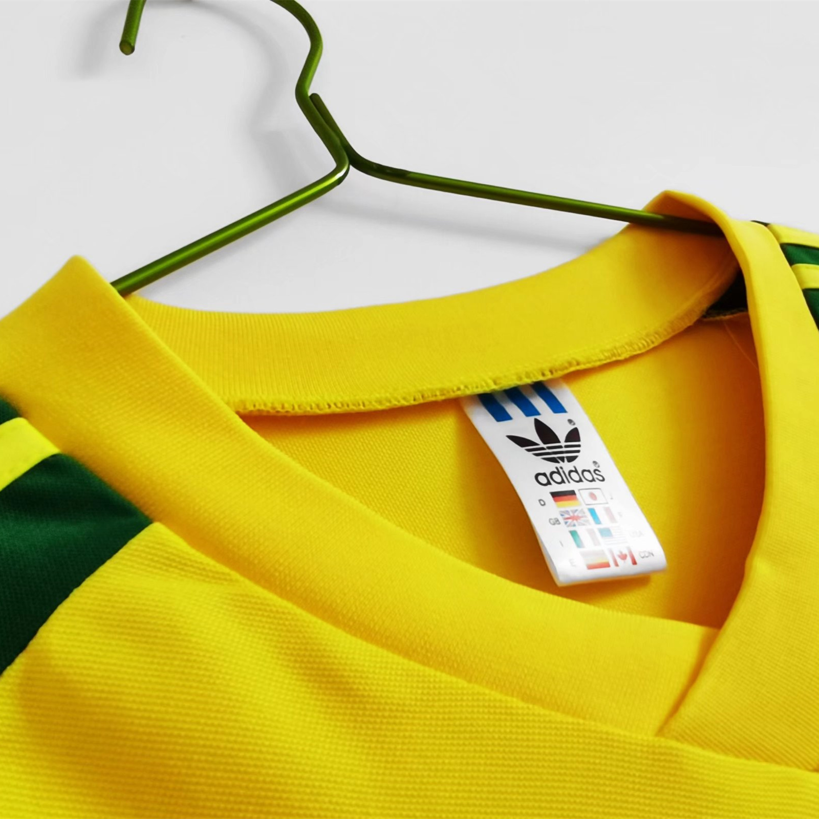 ManixJersey.com | Retro Wales 1982 Away Stadium Jersey -Customize Name, Number and Patch | Worldwide Shipping