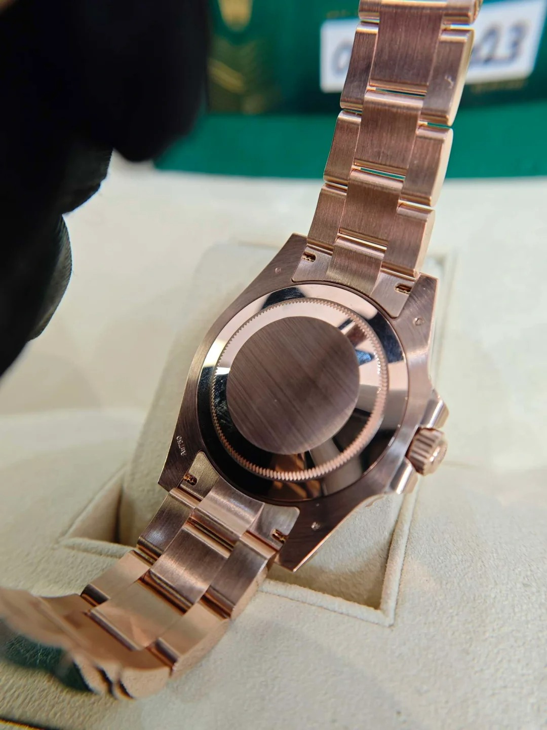 兼职  林炎: luxecystore