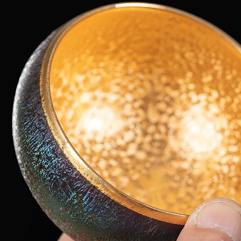 GEEK BAR-https://www.hot-toy.com/