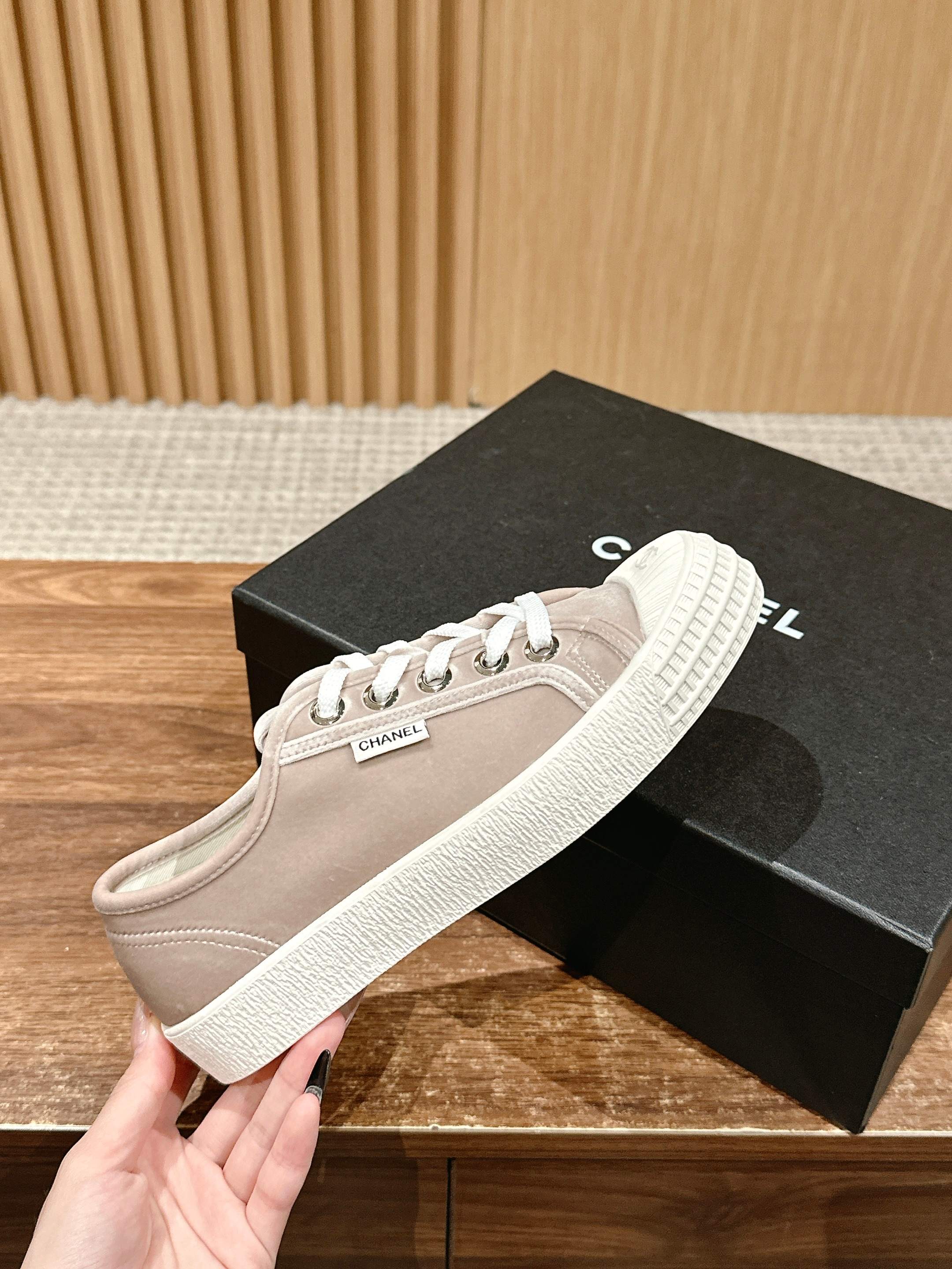 CONVERSE SNEAKER IN KHAKI BROWN VELVET、mysite、Cacoeks