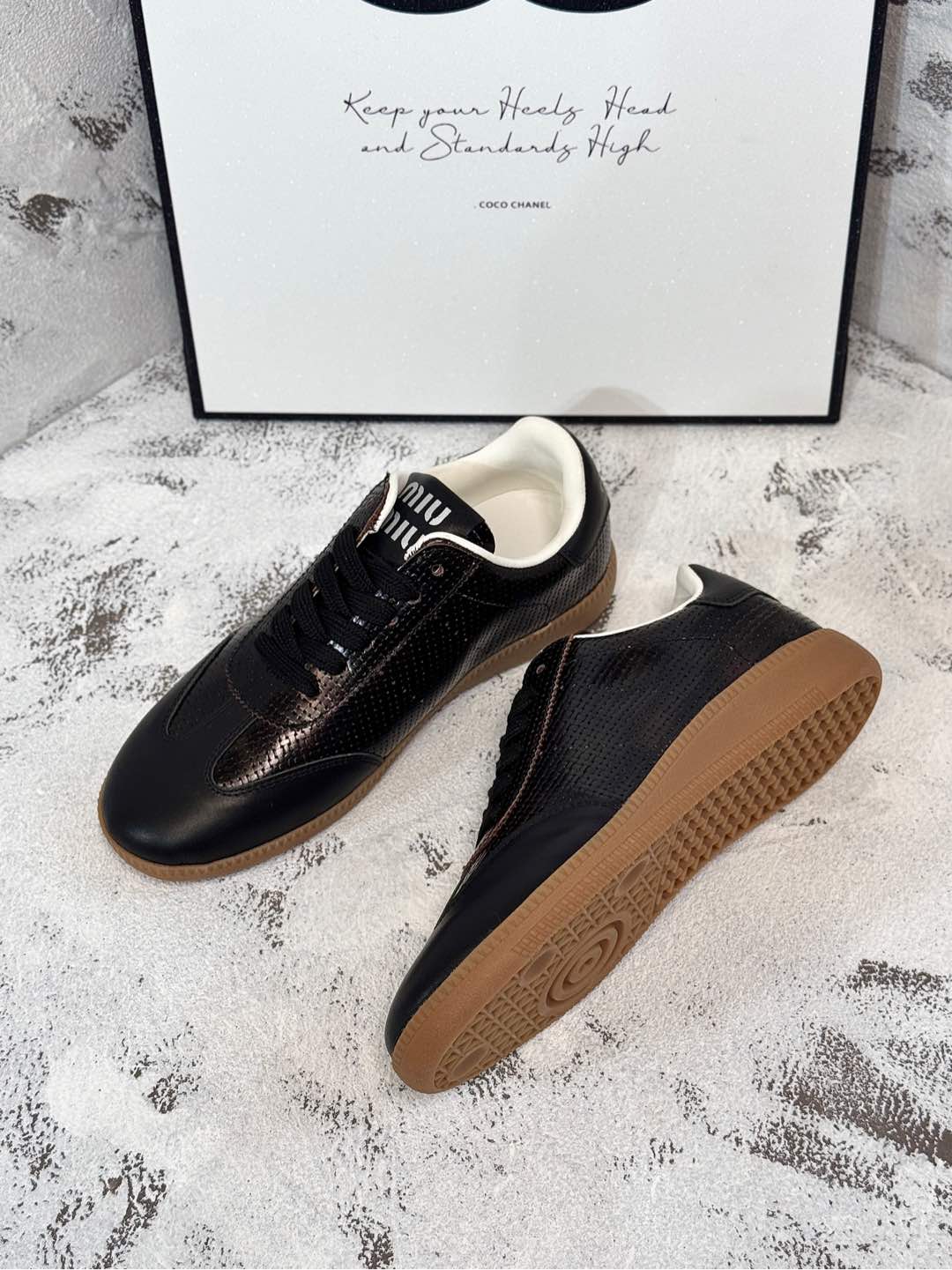 RETRO SNEAKERS IN BLACK LAMBSKIN WITH KNITTED PATTERN、mysite、Cacoeks