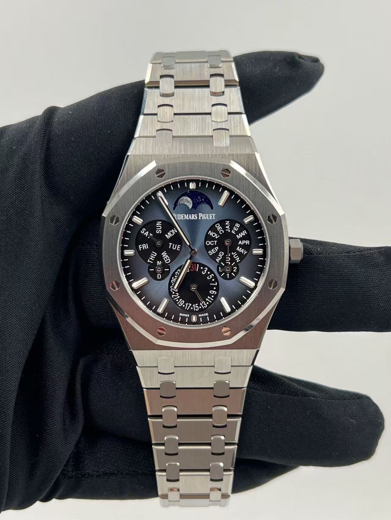 Audemars Piguet Royal Oak 26586TI.OO.1240TI.01 Super Clone Watch – 41mm Titanium Blue Dial Replica