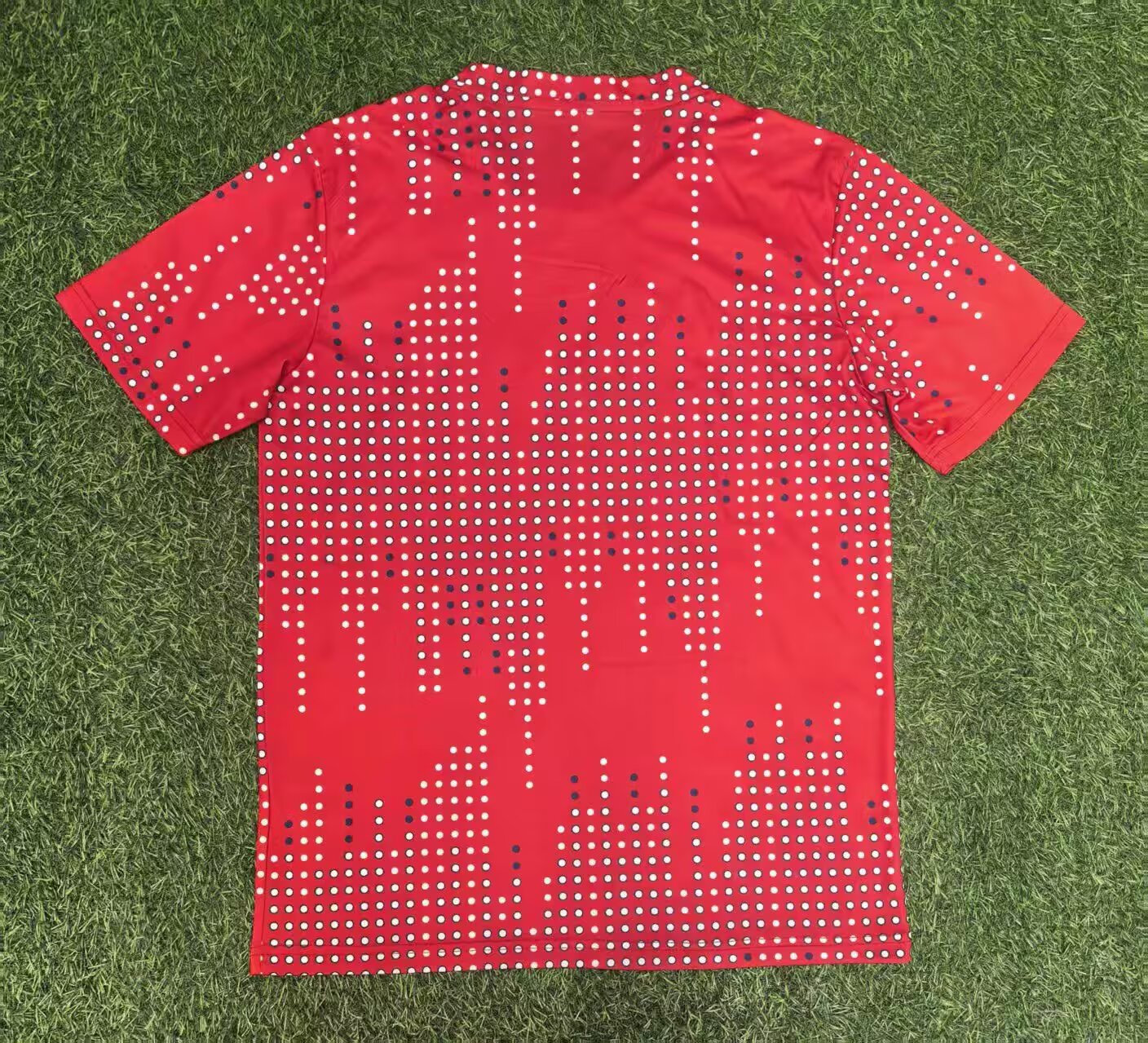 2025/2026 Nottingham Forest Pre Match Training Red Football Shirt 1:1 Thai Quality:football jersey mysite: unitedjerseyfootball 邓江浪:football