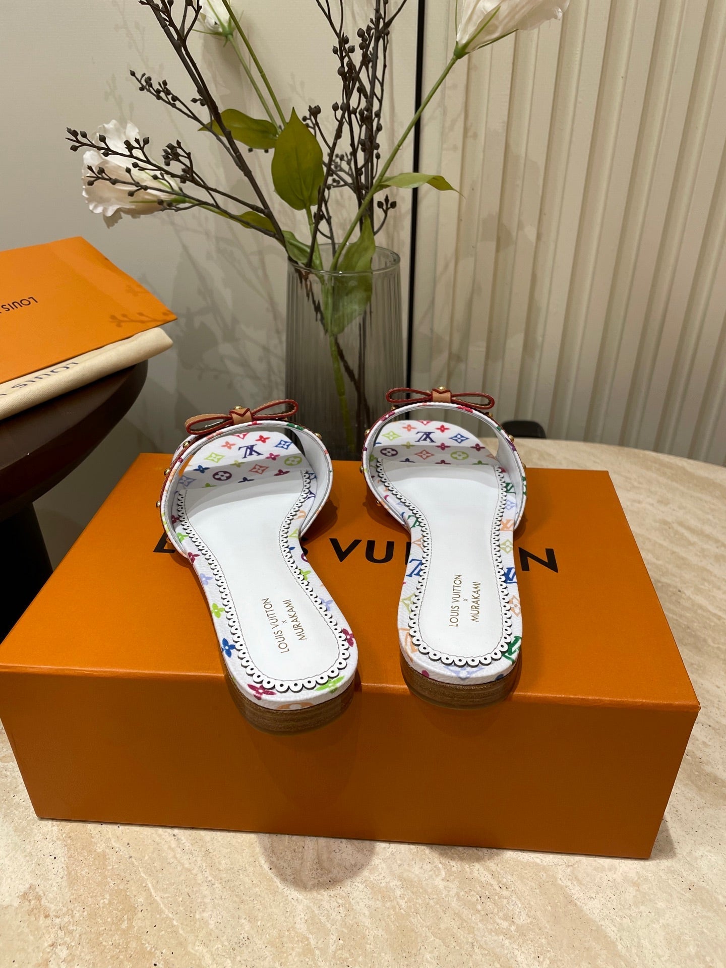 FLAT MULES IN WHITE MONOGRAM LAMBSKIN、mysite、Cacoeks