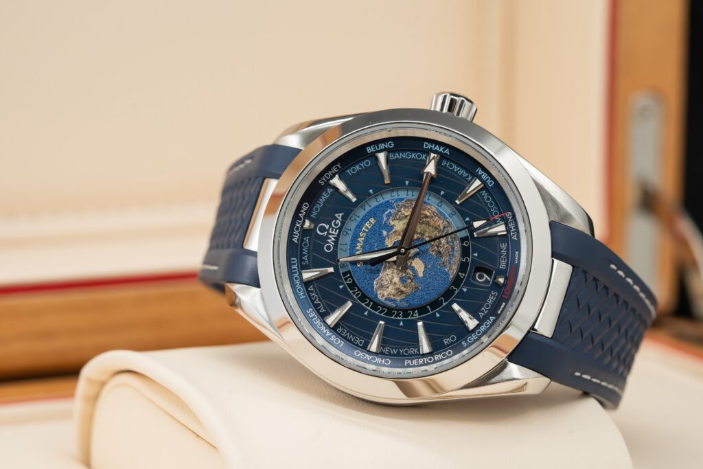 Đồng Hồ Omega Seamaster Aqua Terra Bản Đồ Dây Cao Su (10)