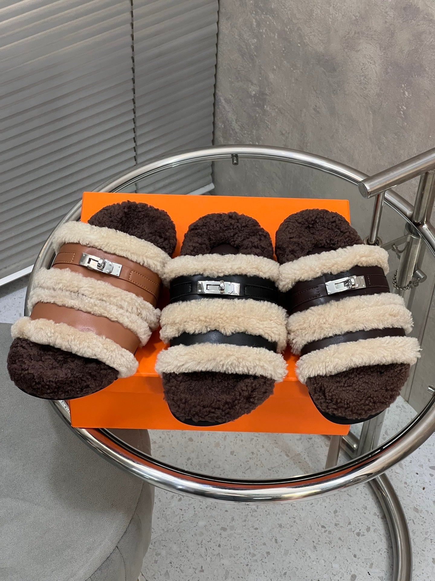 HM 25S SANDAL IN BEIGE WOOL AND BROWN LAMBSKIN WITH SILVER HARDWARE、mysite、Cacoeks