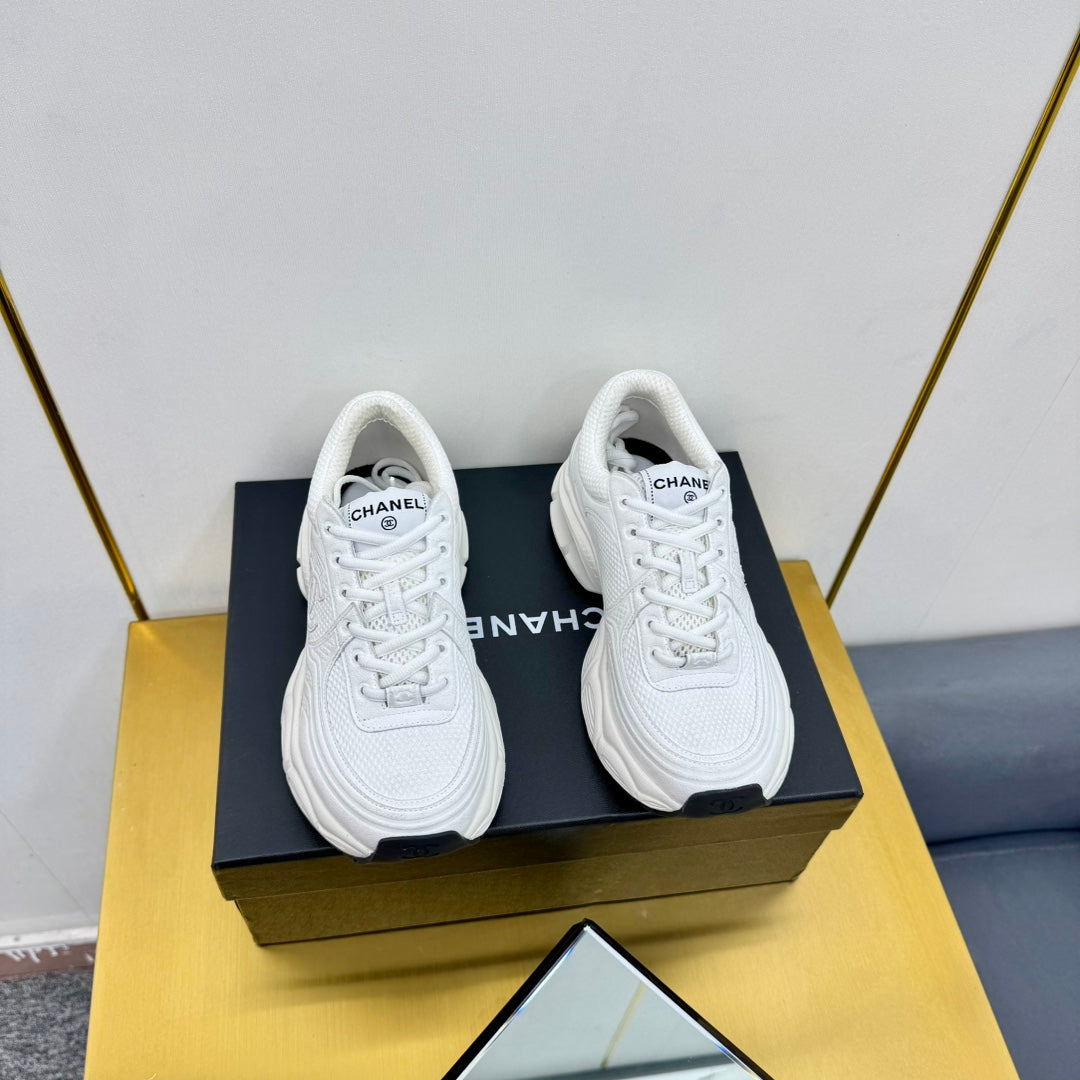 DAD SNEAKER IN WHITE SUEDE AND BREATHABLE MESH、mysite、Cacoeks