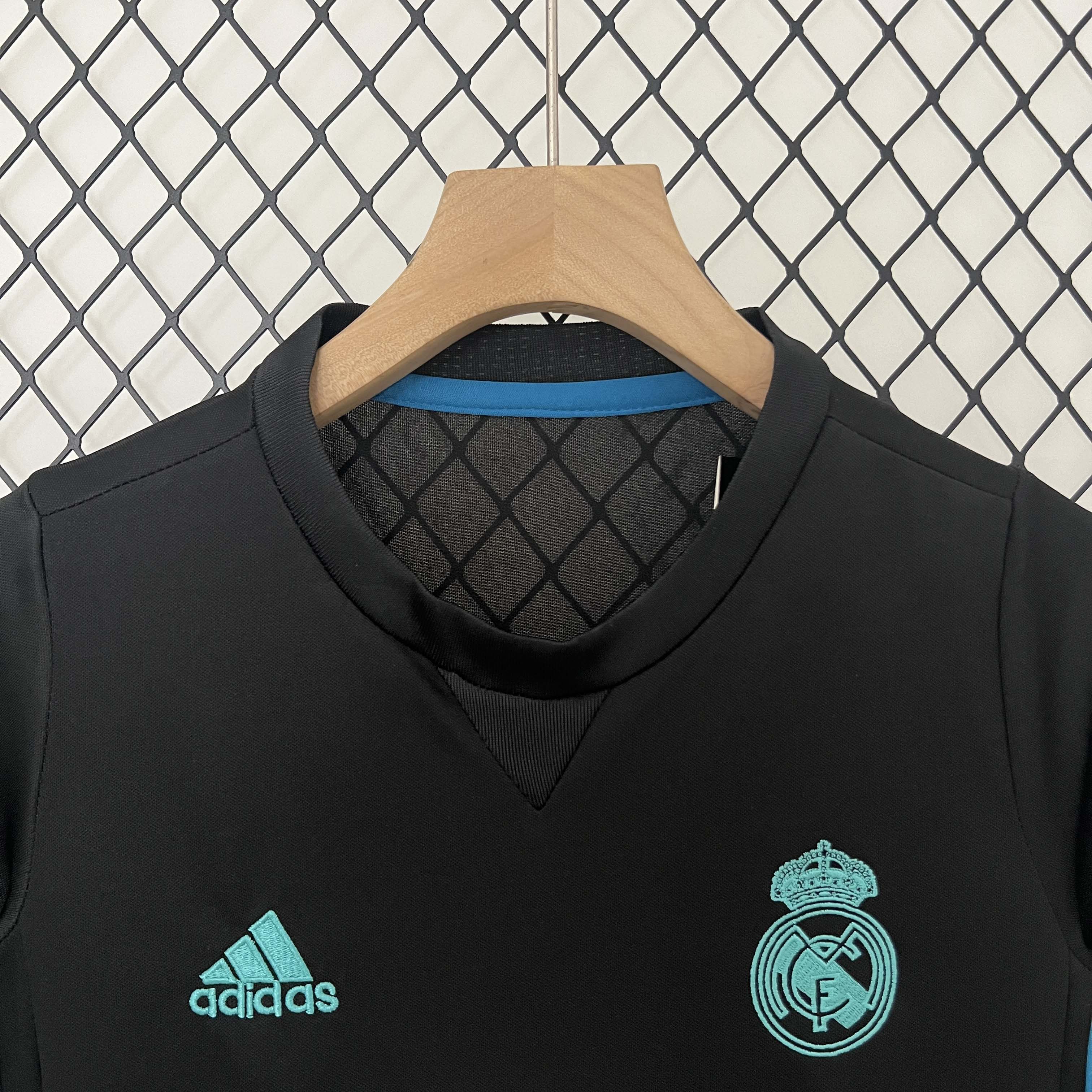2017/2018 Retro Real Madrid Away Football Shirt 1:1 Thai Quality Kids Size:football jersey mysite: unitedjerseyfootball 邓江浪:football