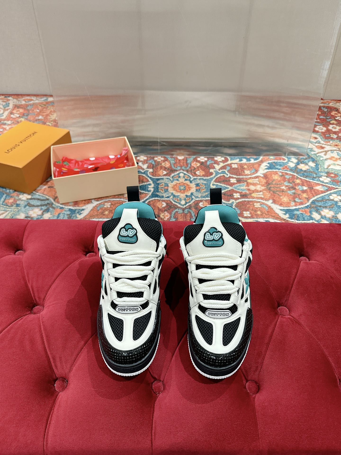 LV SKATE SNEAKER IN WHITE MIX BLACK AND PERSIAN GREEN CALFSKIN、mysite、Cacoeks