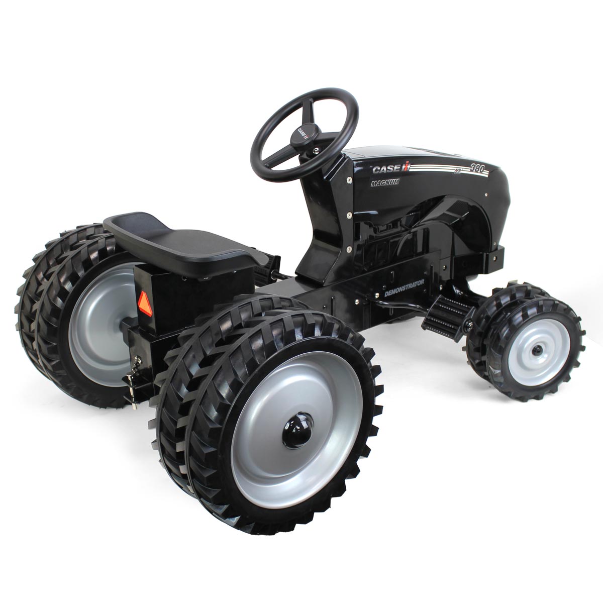 GEEK BAR-https://www.hot-toy.com/