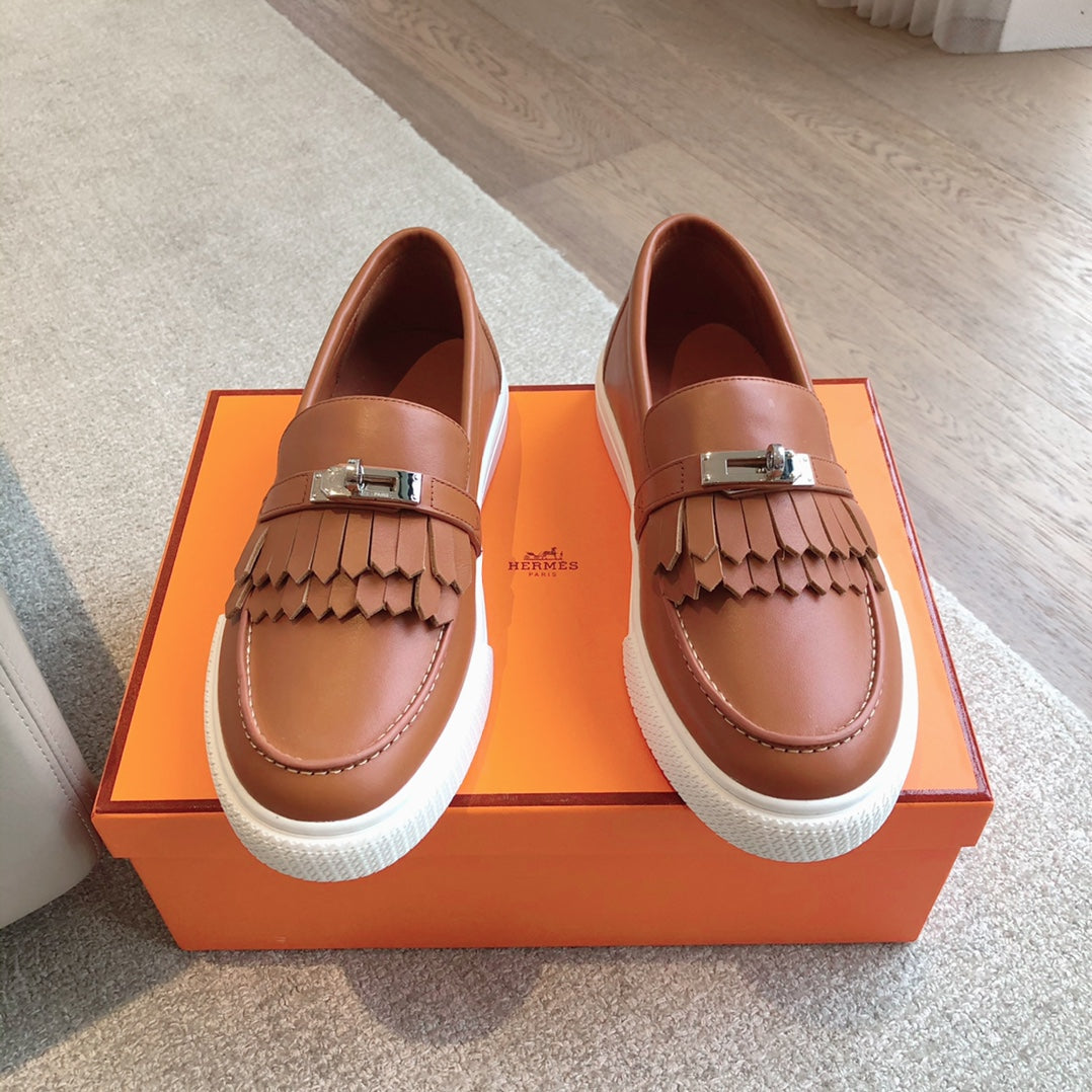 GAME SLIP-ON SNEAKER CARAMEL WITH TASSELS CALFSKIN、mysite、Cacoeks