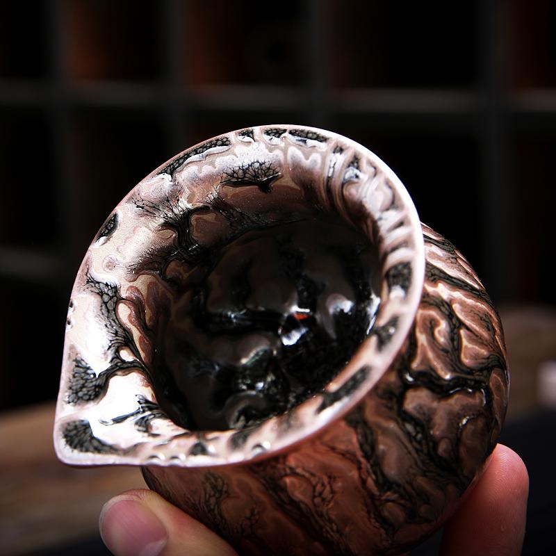 GEEK BAR-https://www.hot-toy.com/