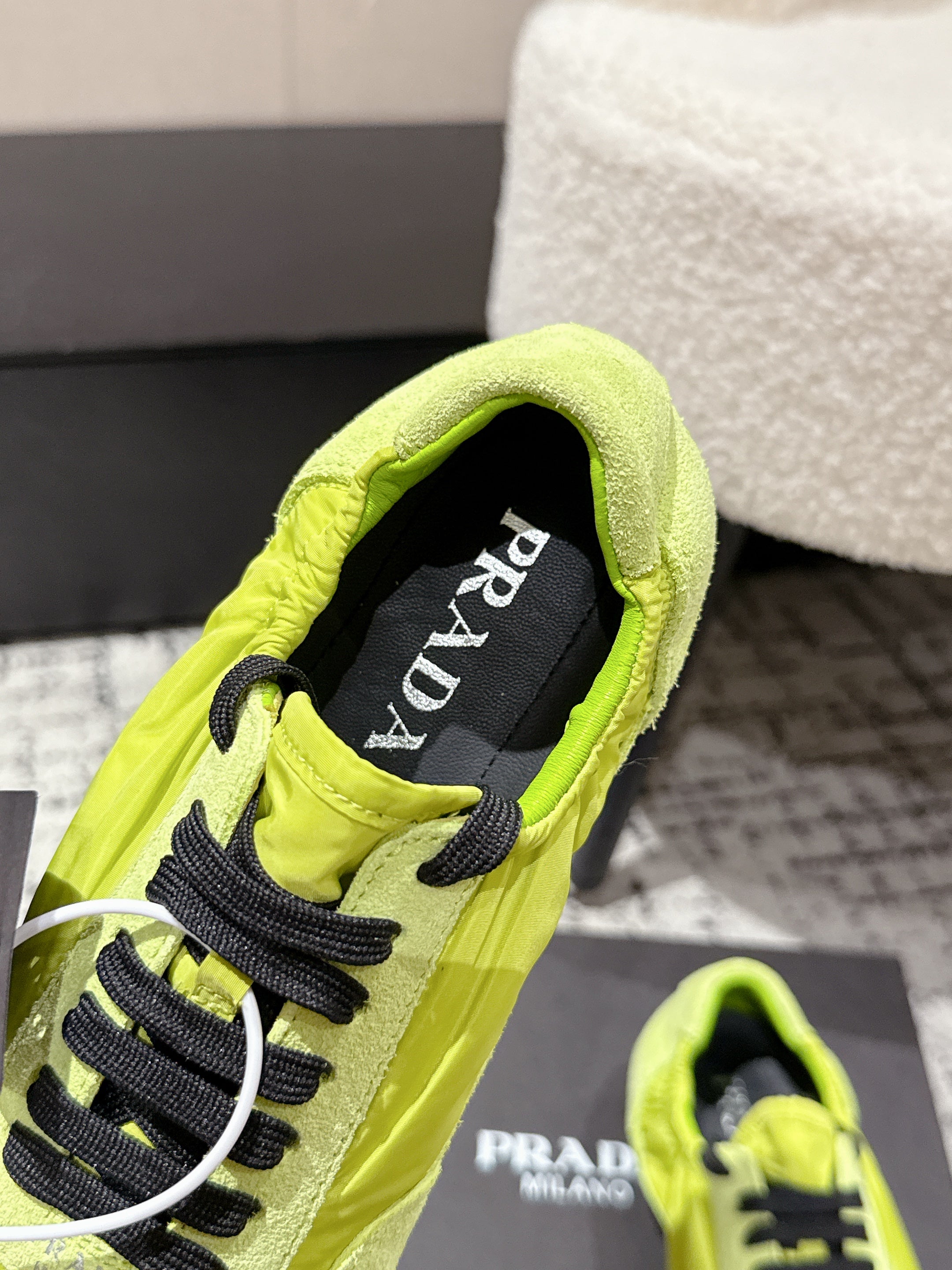 PRADA 25S COLLAPSE SNEAKERS IN LIME GREEN RE NYLON AND SUEDE、mysite、Cacoeks