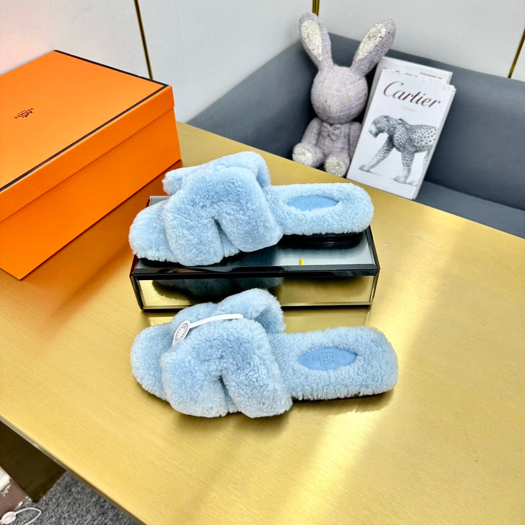 0RAN SHEARLING SANDALS POWDER BLUE、mysite、Cacoeks