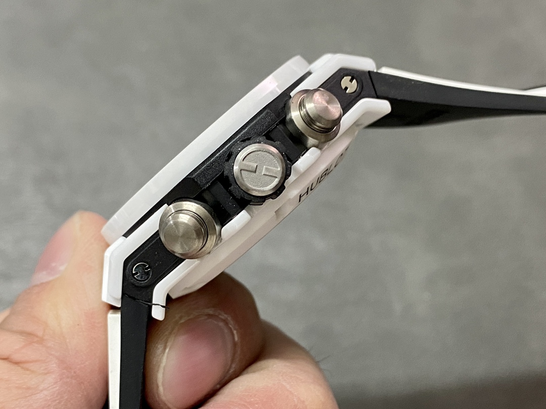 Hublot Big Bang Unico White Ceramic 411.HX.1171.RX-fasswatch