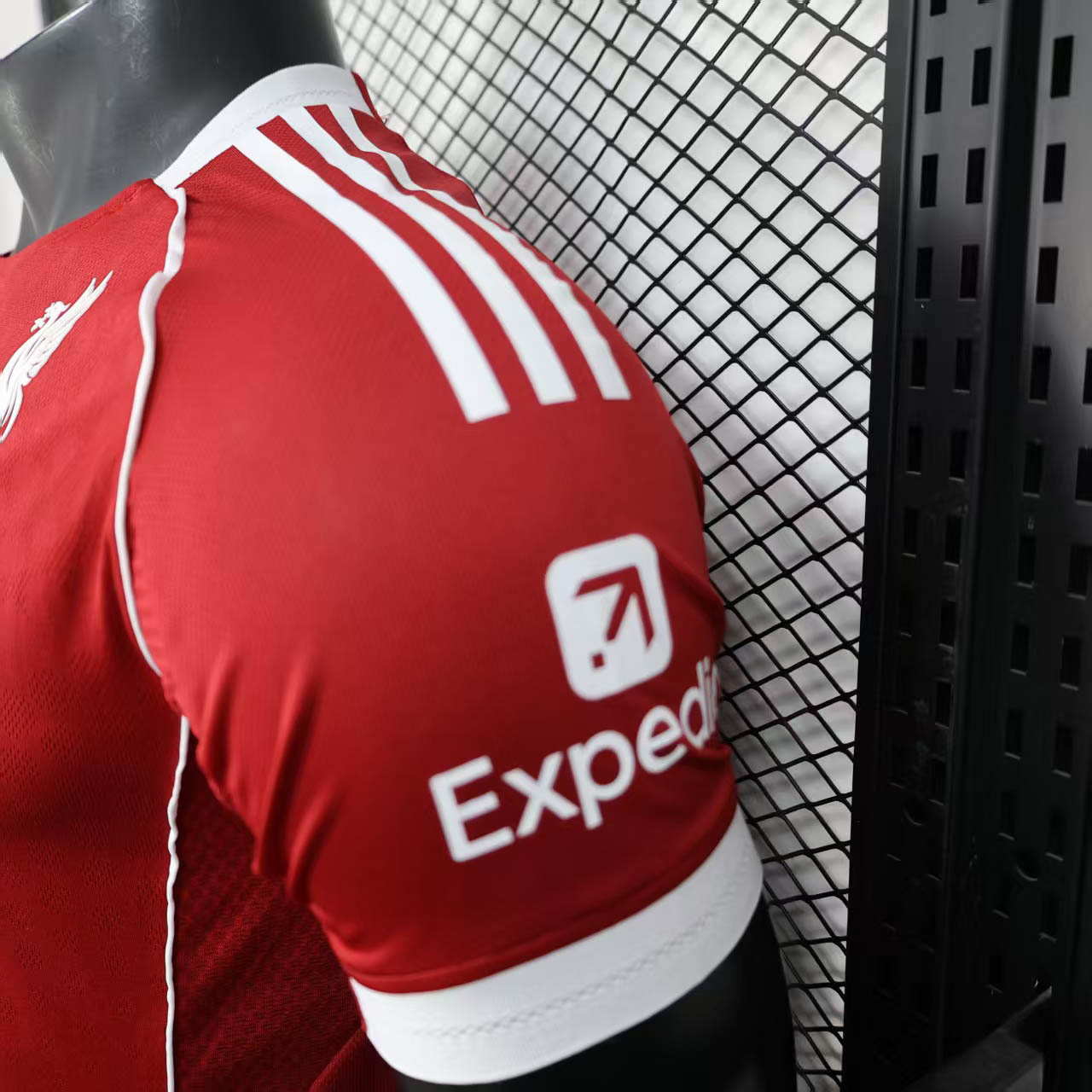 2025/2026 Player Version Liverpool Home Football Shirt 1:1 Thai Quality:football jersey mysite: unitedjerseyfootball 邓江浪:football