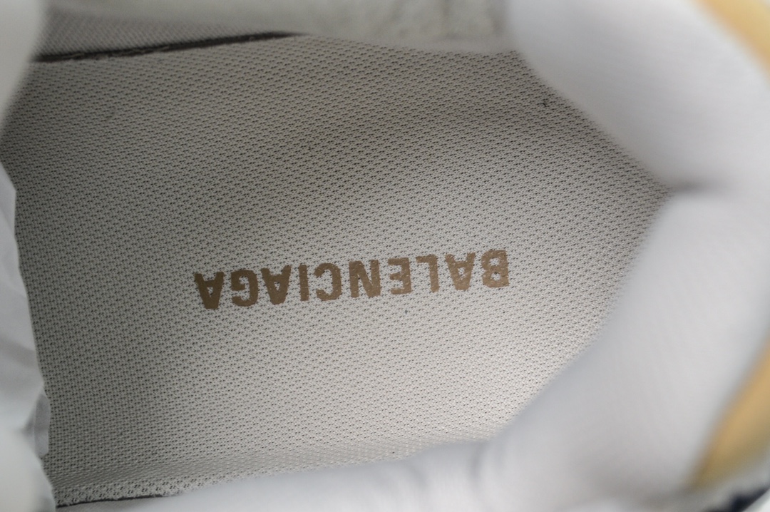 Balenciaga Runner Trainer in Beige Black White、mysite、Cacoeks