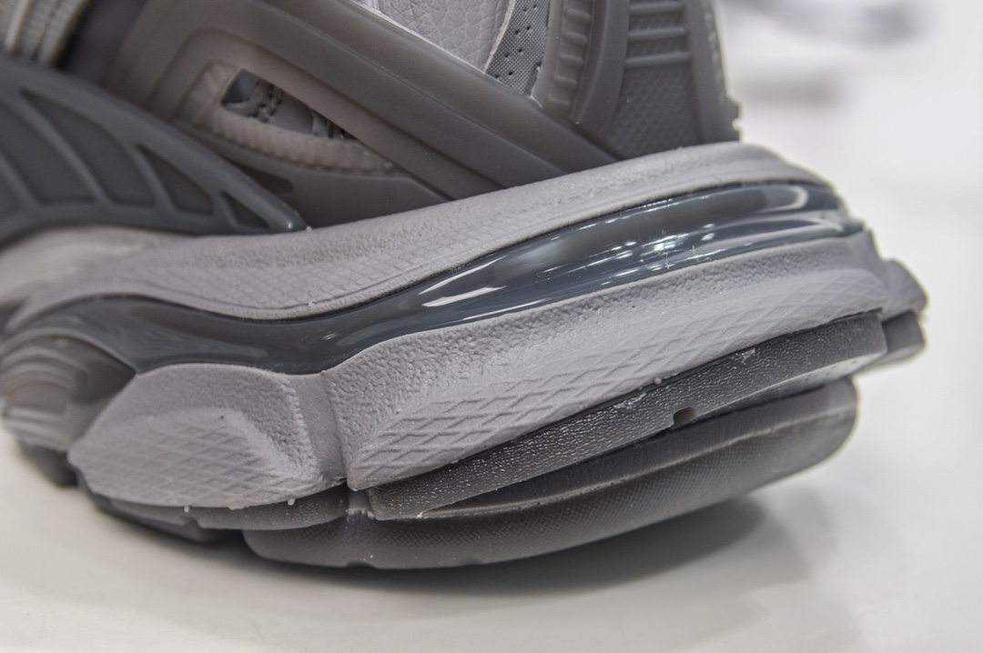 Balenciaga Track 2.0 Trainer in Dark Grey、mysite、Cacoeks