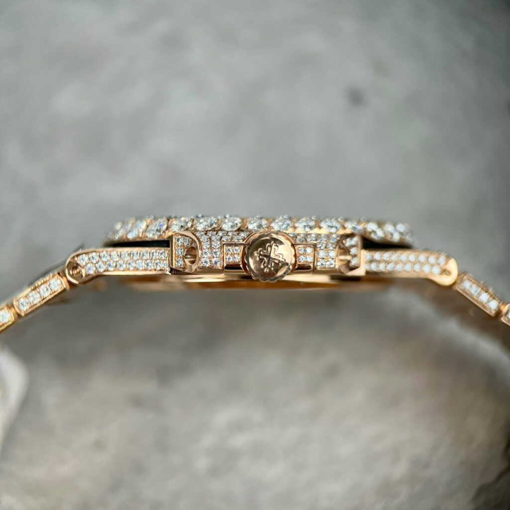 Đồng Hồ Patek Philippe 5711 Tinh Chỉnh Độ Kim Cương Moissanite 3K 40mm (1)