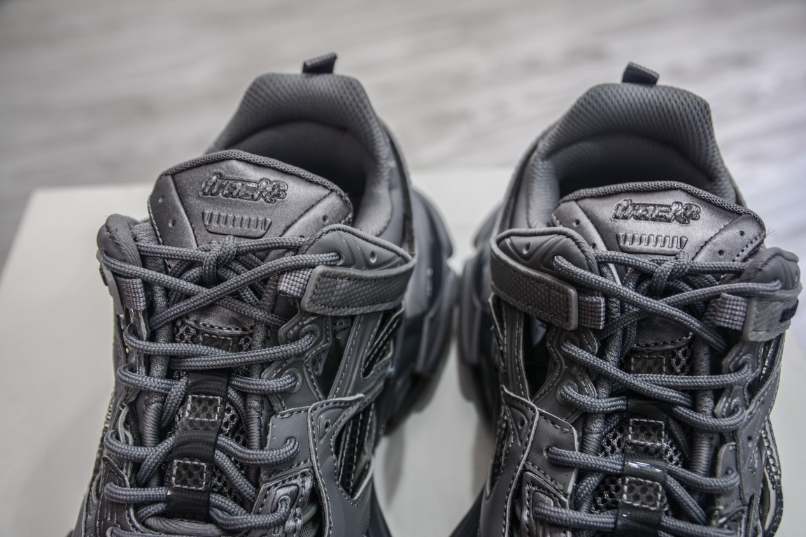 Balenciaga Track 2.0 Trainer in Dark Grey、mysite、Cacoeks
